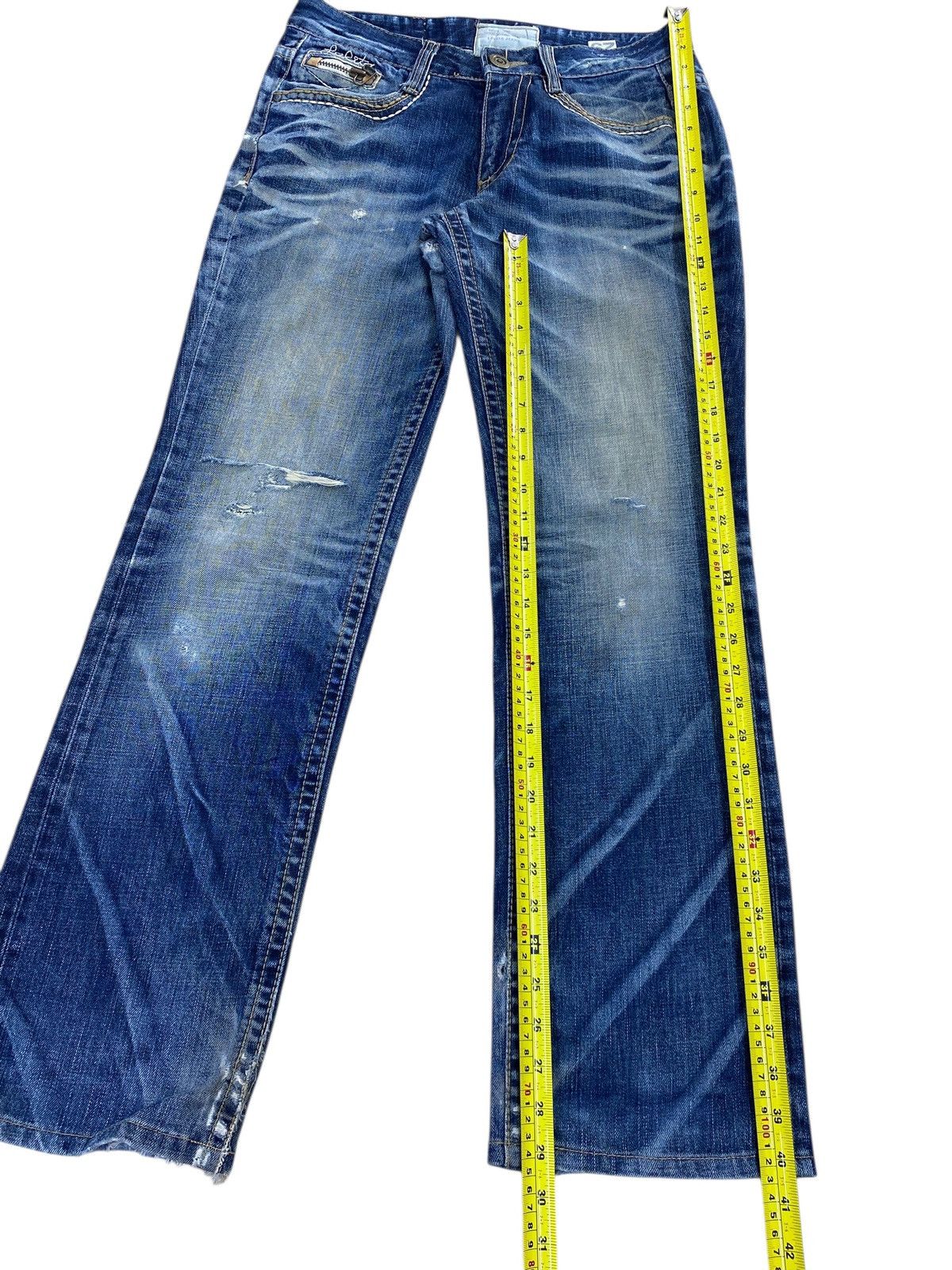 Japanese Brand Lolita Faded Wash Whiskered Style Straight Leg Jeans Size US 31 - 8 Thumbnail