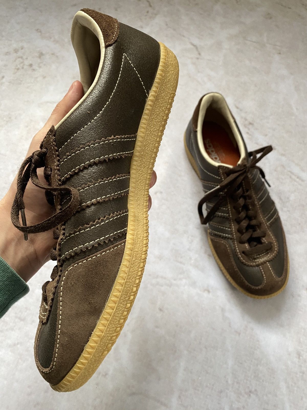 Adidas × Vintage Rare Adidas Universal 2007 Samba Brown Shoes Size US 7 Size US 7 / EU 40 - 3 Thumbnail