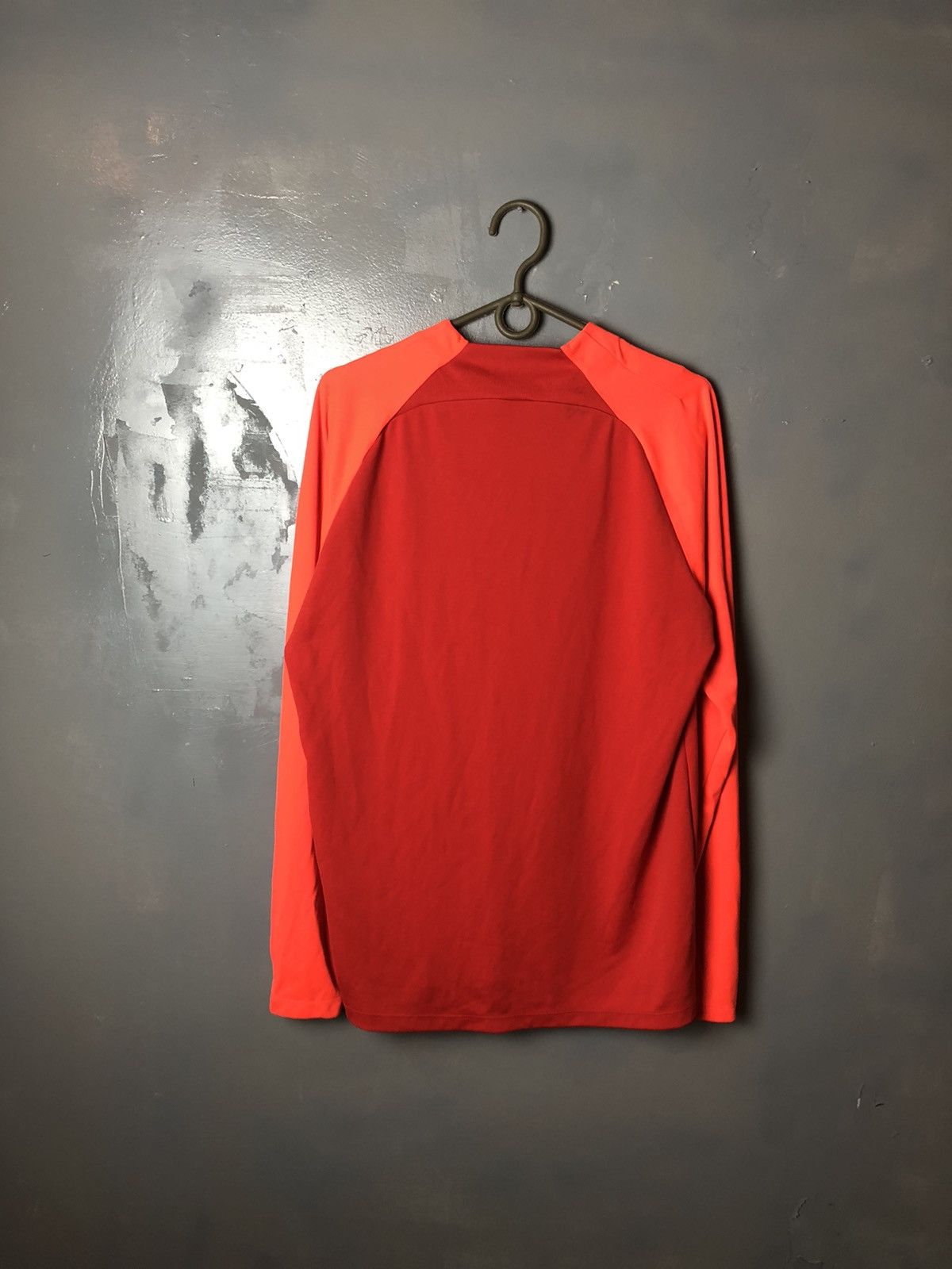 Vintage Men’s sweater soccer jersey Nike size M Size US M / EU 48-50 / 2 - 11 Thumbnail