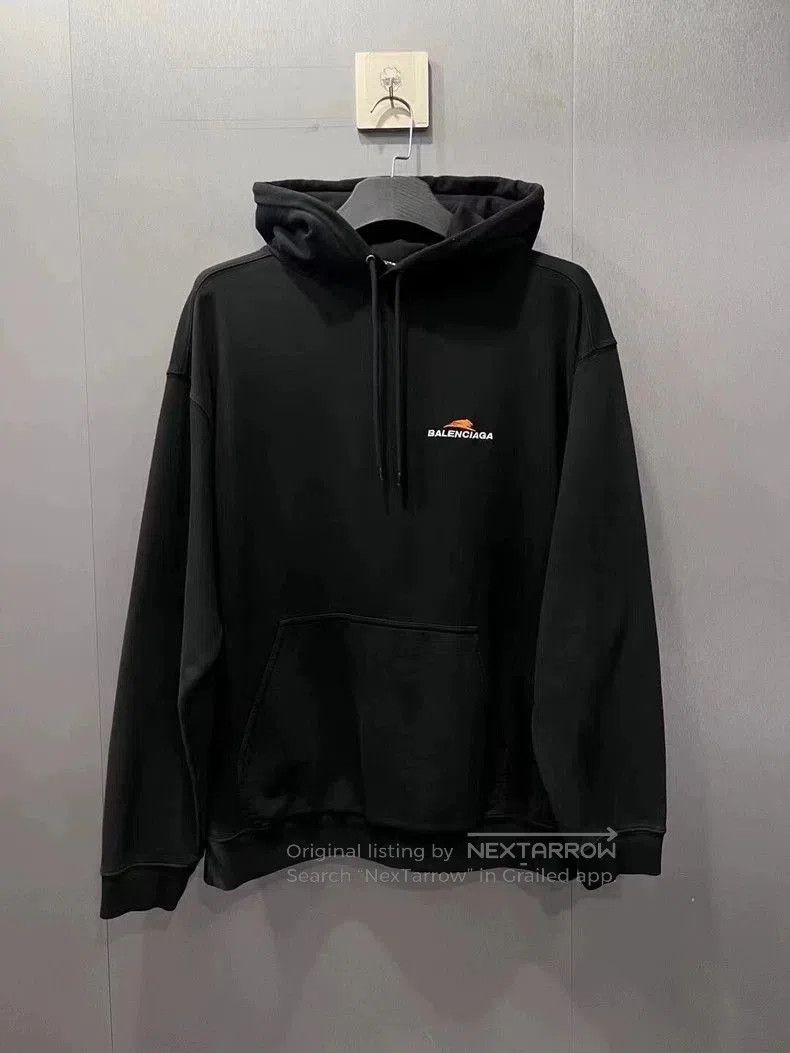 Balenciaga Balenciaga Embroidered Logo Hoodie Sweatshirt. Size US S / EU 44-46 / 1 - 1 Thumbnail