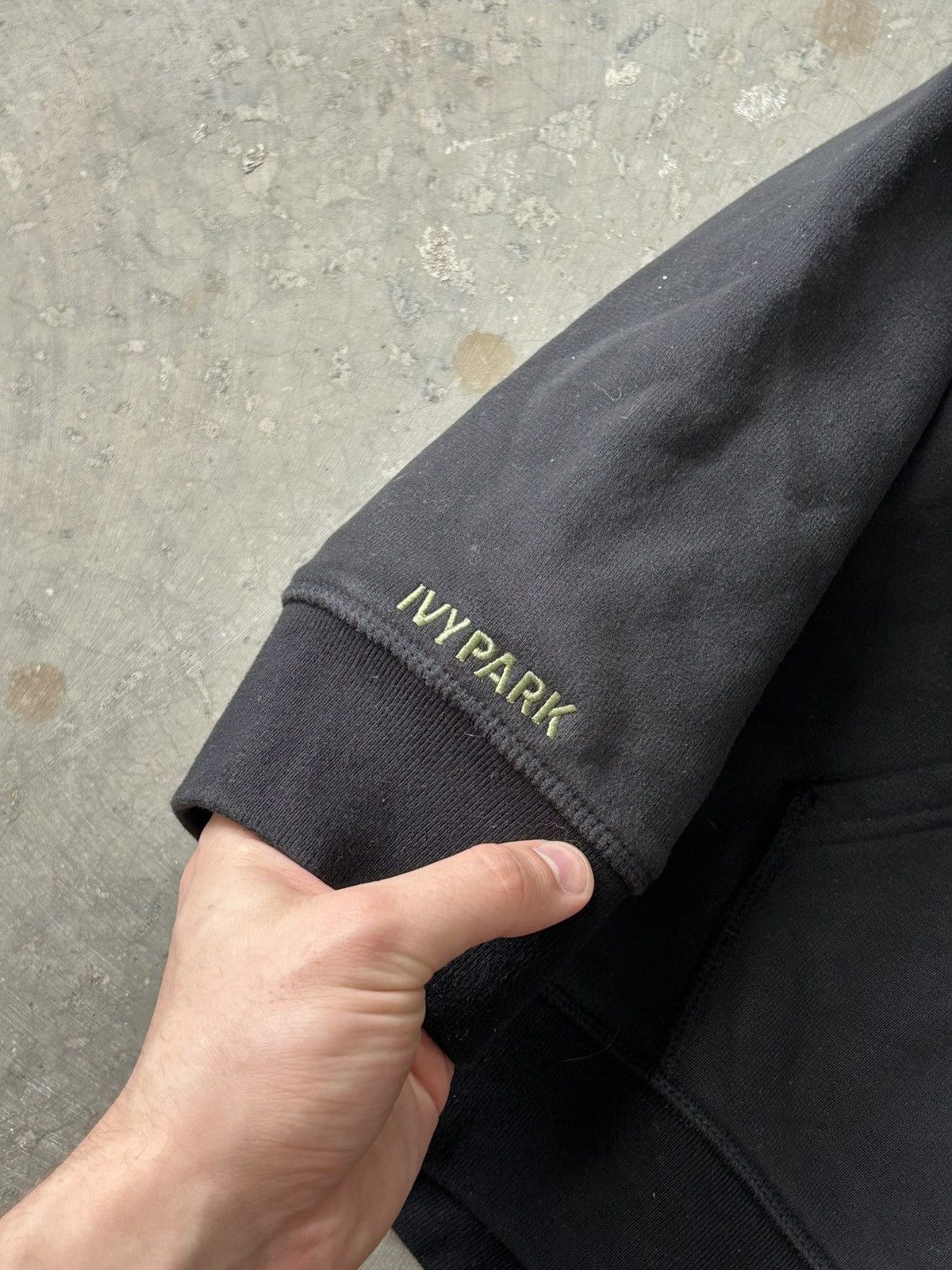 Adidas × Ivy Park Adidas Ivy Park Black Baggy Hoodie Peloton 2021 Size US M / EU 48-50 / 2 - 5 Thumbnail