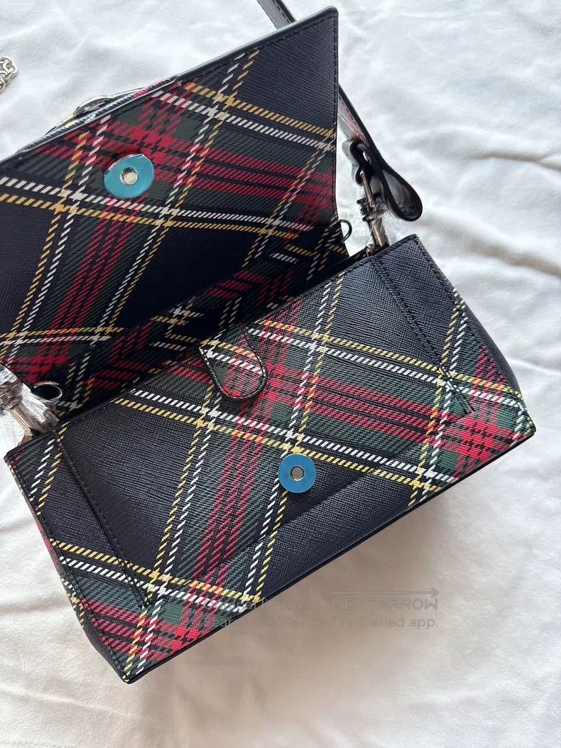 Vivienne Westwood Vivienne Westwood size os Large Checkered Baguette Underarm Size ONE SIZE - 7 Thumbnail