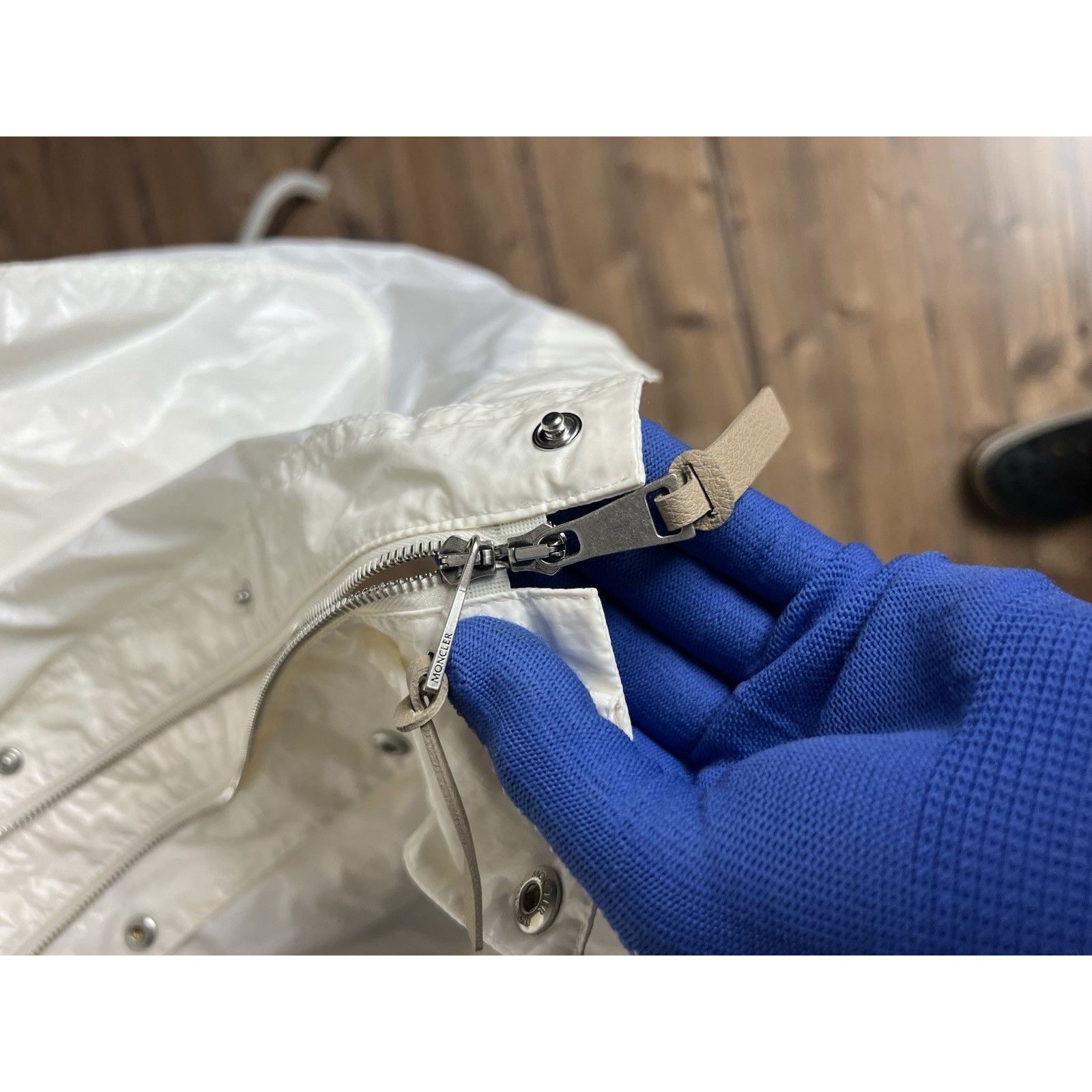 Moncler Moncler Carula Giubbotto Genius 2 White Waterproof Scarf Jac Size M / US 6-8 / IT 42-44 - 8 Thumbnail