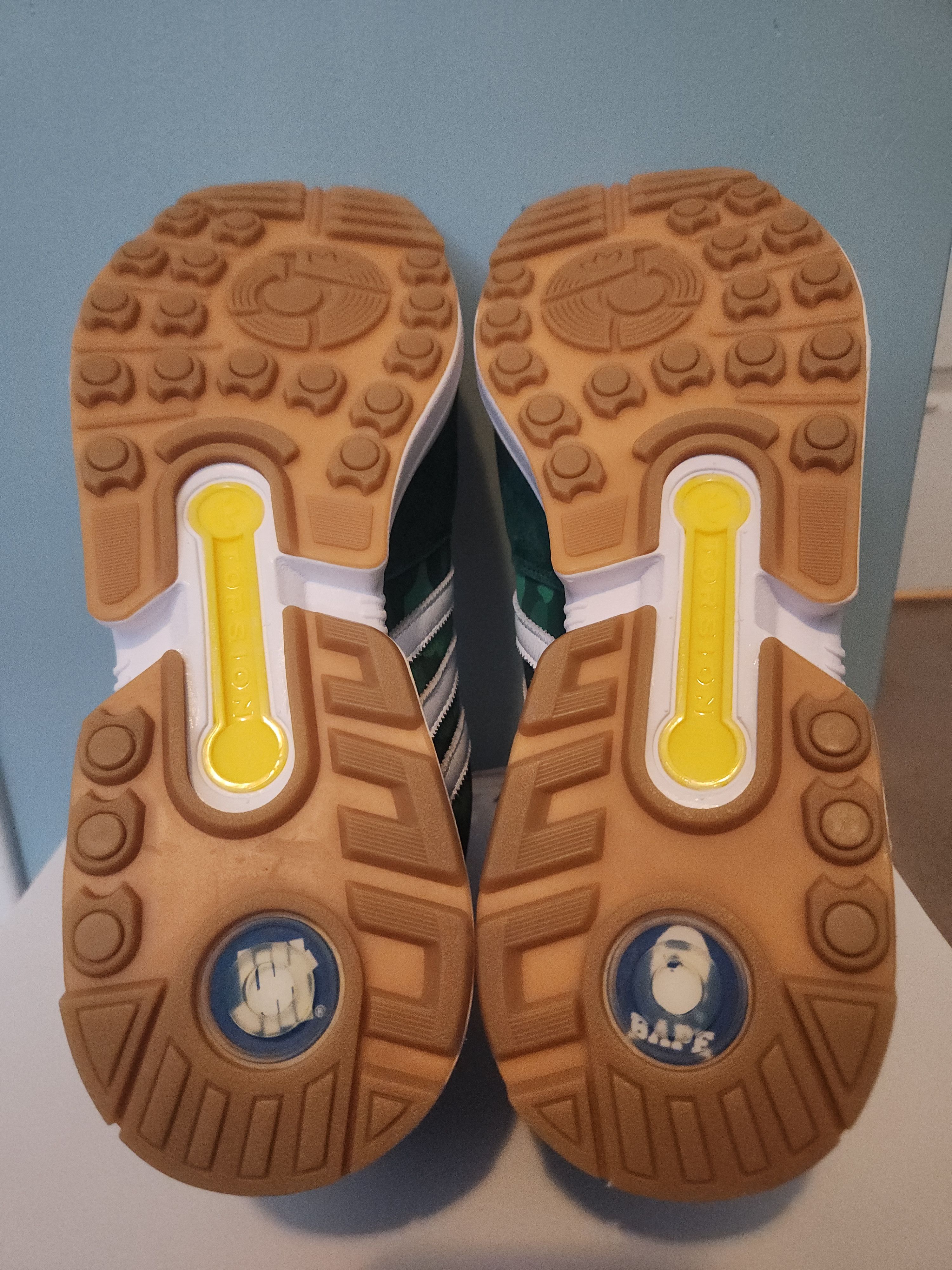 Adidas × Bape × Undefeated Adidas ZX 8000 Size US 11 / EU 44 - 5 Thumbnail