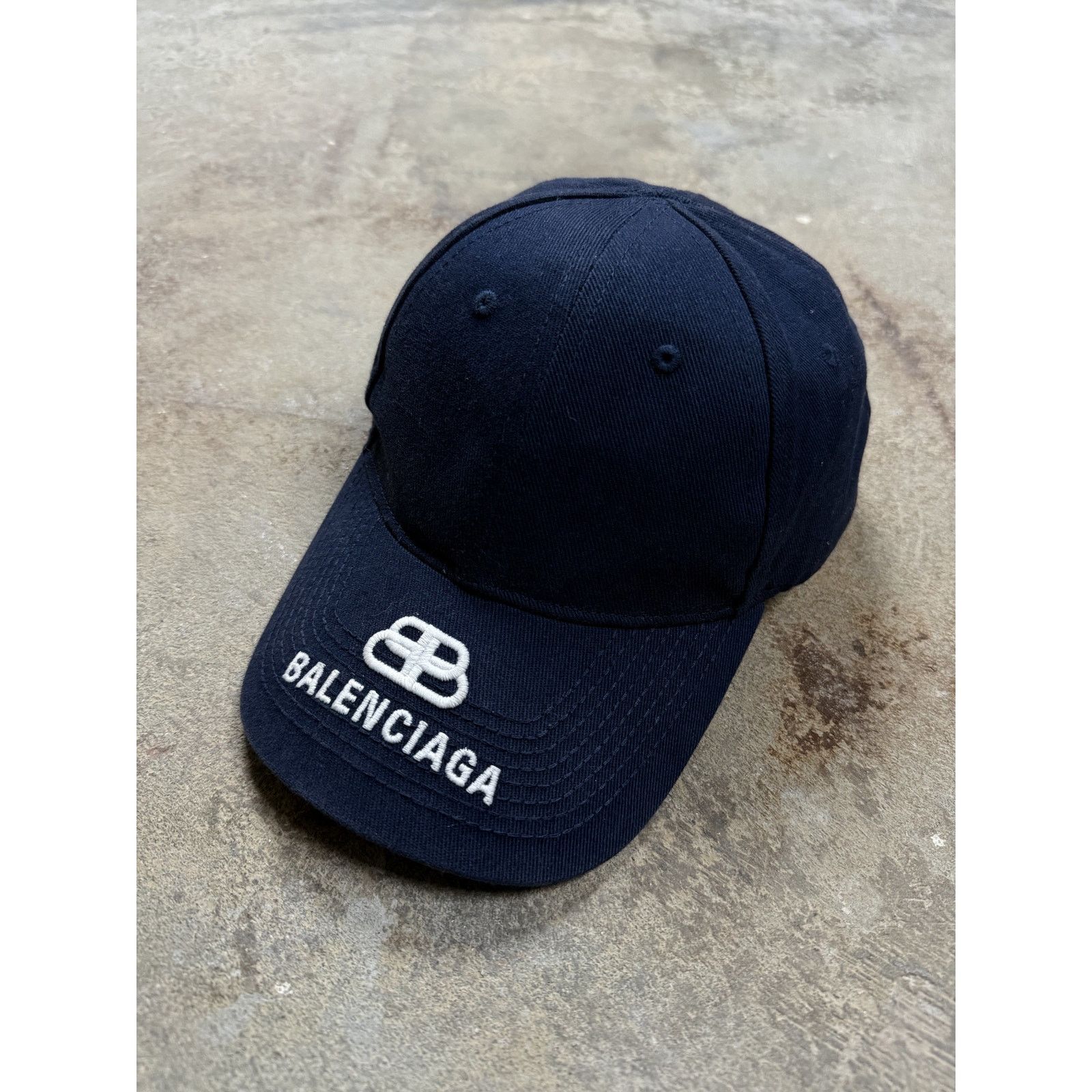 Balenciaga Balenciaga Cap Navy White BB Used Large Size ONE SIZE - 1 Thumbnail