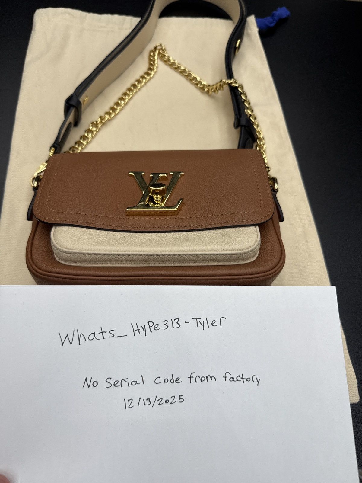 Louis Vuitton AUTHENTIC Louis Vuitton Lockme Tender Calfskin Leather Bag Size ONE SIZE - 25 Thumbnail