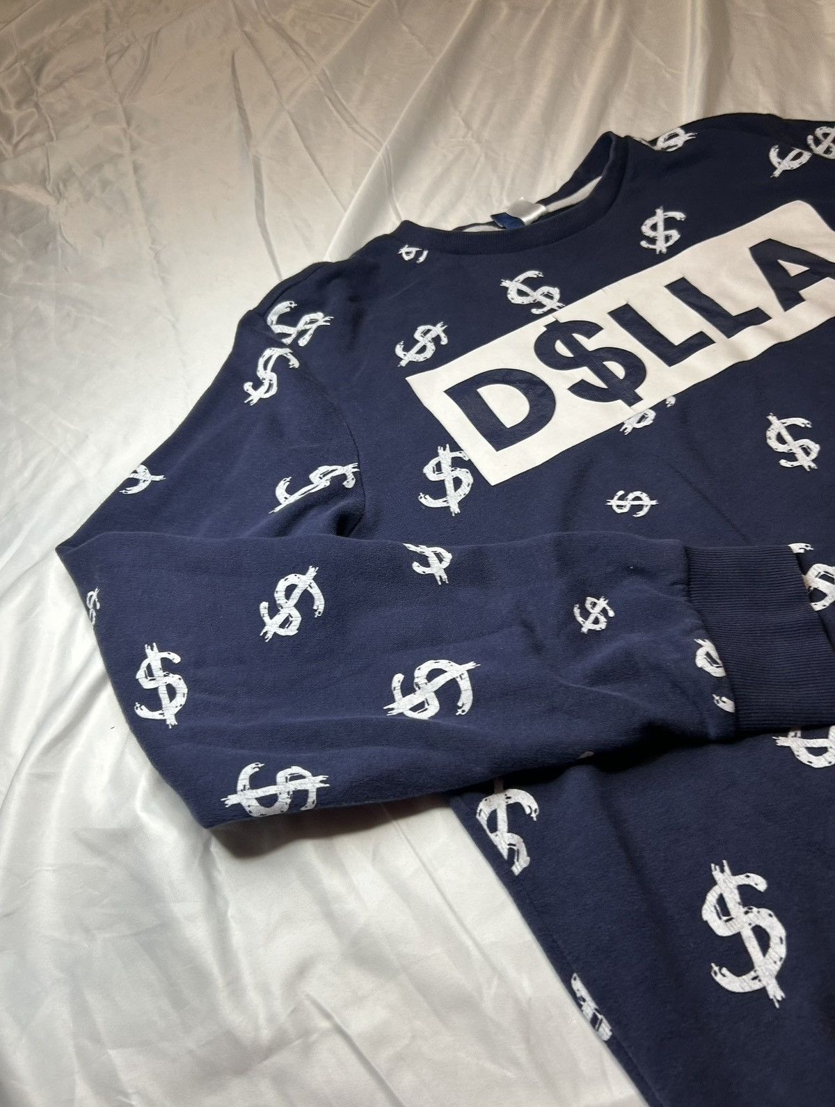 H&M NAVY N WHITE D$LLA CREWNECK SWEATSHIRT Size US L / EU 52-54 / 3 - 3 Thumbnail