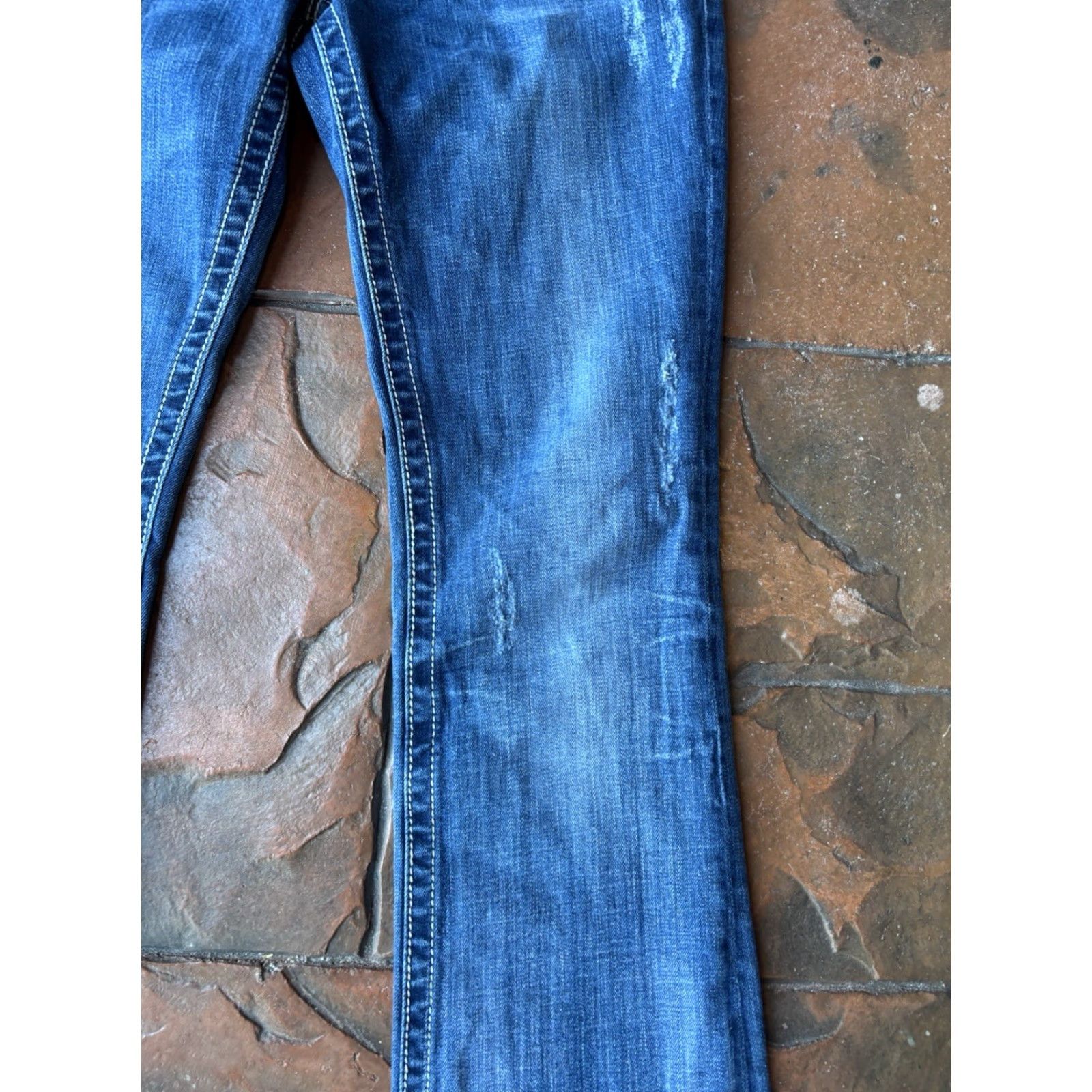 Miss Me VINTAGE Miss Me Boot Cut Jeans Stitch Flap Pockets 31 Blue Rhinestone Women's Jeans 31 Inseam 33 Rock Cowboy Pockets Size 24" / US 00 / IT 34 - 7 Thumbnail