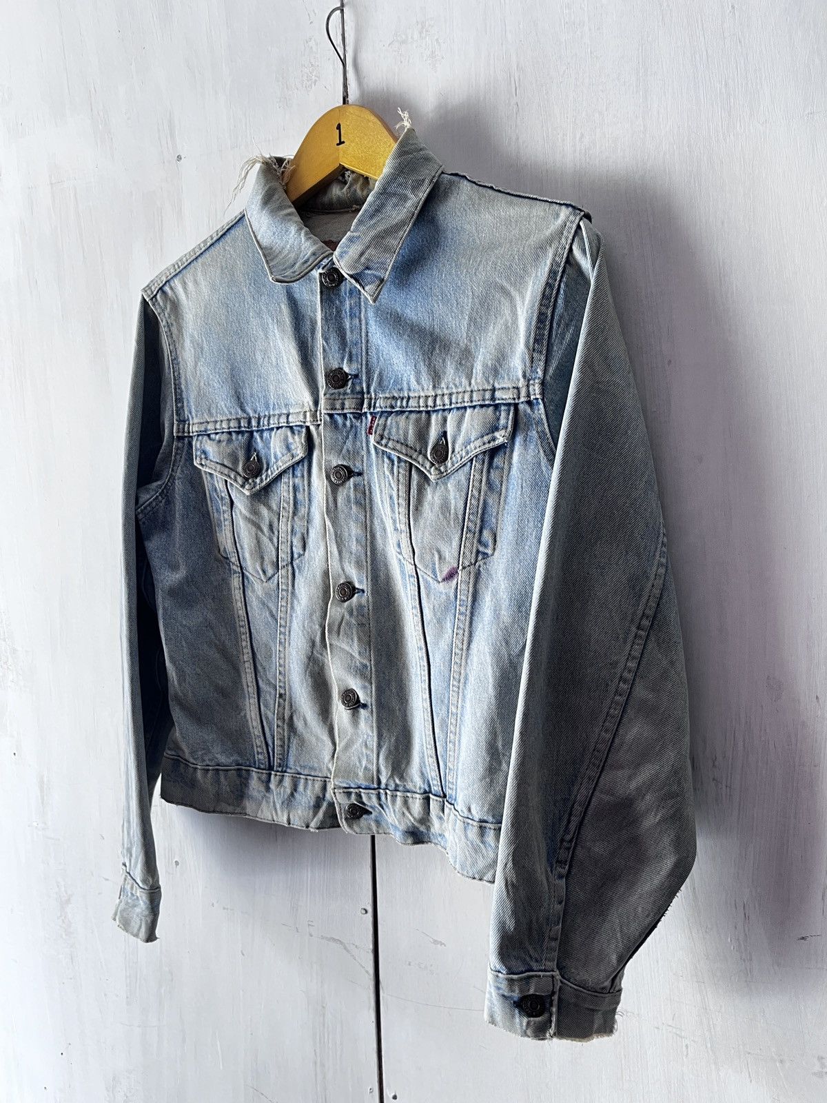 Levi's 1980s Levis Distressed denim jacket Size US S / EU 44-46 / 1 - 3 Thumbnail