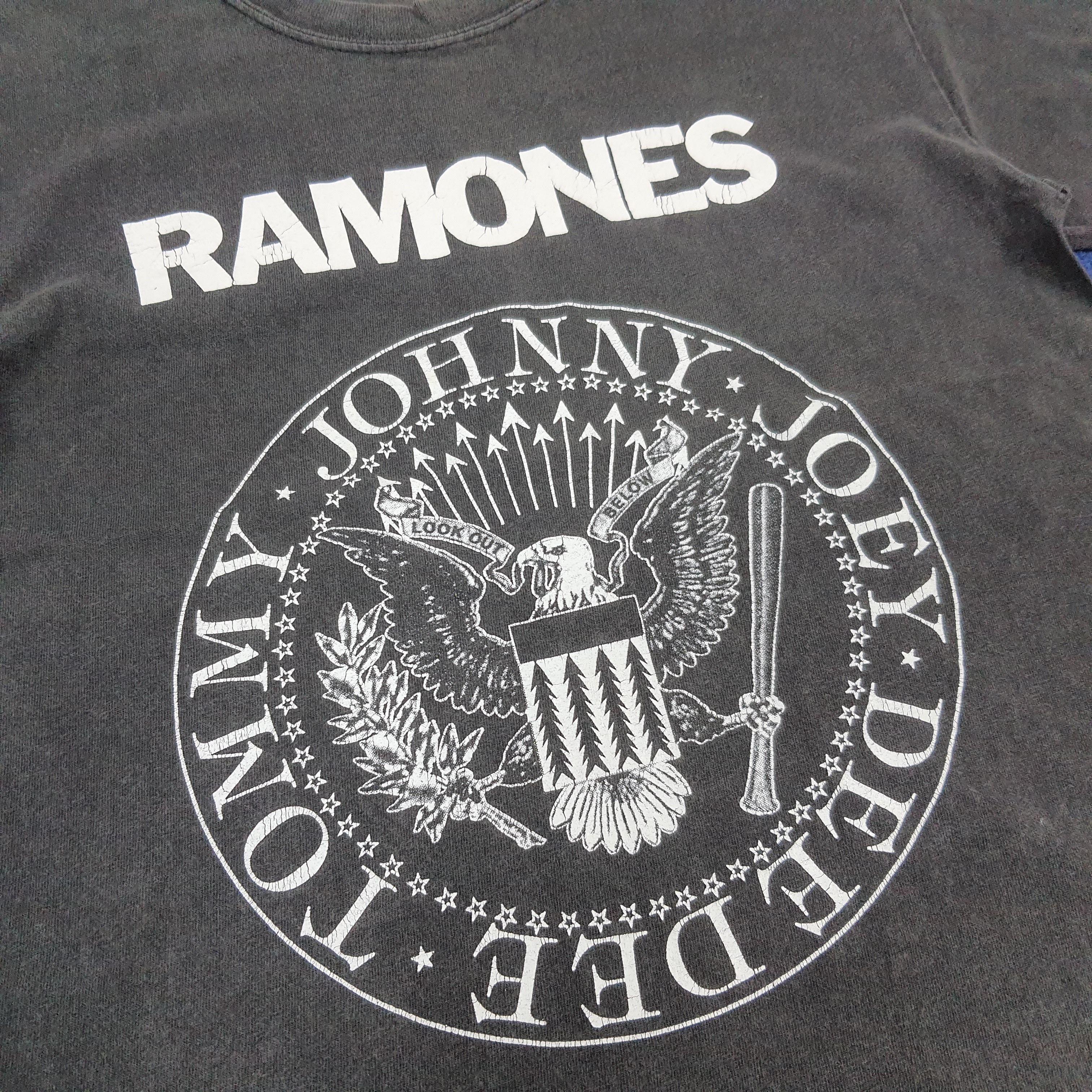 Band Tees × Vintage Vintage RAMONES American Punk Rock Band Tshirt Size US S / EU 44-46 / 1 - 2 Thumbnail