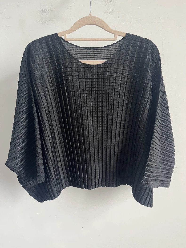 Issey Miyake Issey Miyake size:3 Black pleated long-sleeved shirt Size S / US 4 / IT 40 - 1 Thumbnail