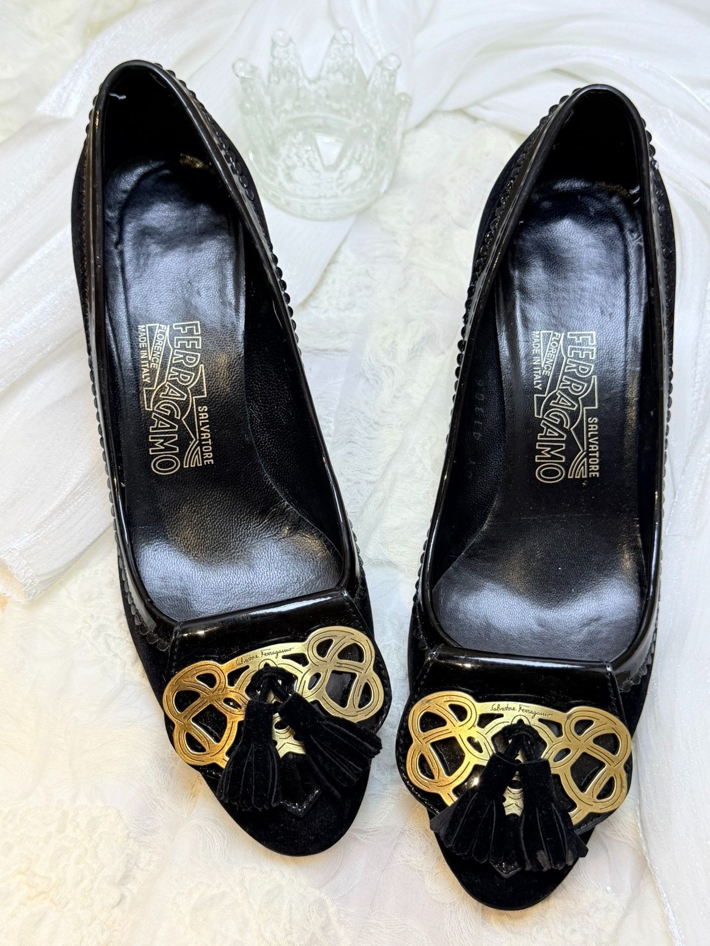 Salvatore Ferragamo Salvatore Ferragamo Gold Lowtop Sneakers us_6 Women Size US 6 / IT 36 - 1 Thumbnail