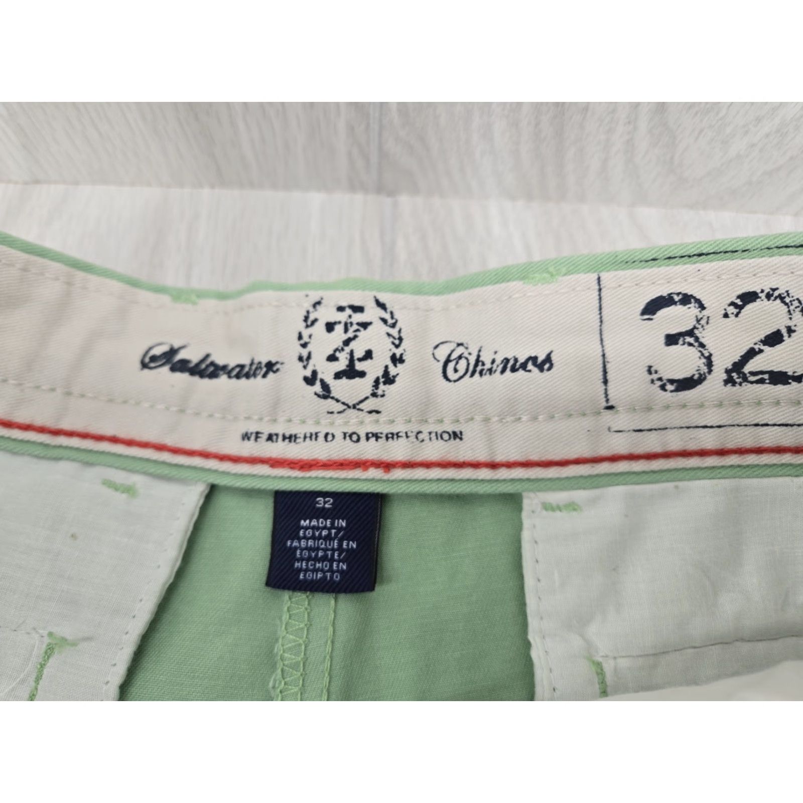 Izod IZOD Saltwater Shorts Mens 32 Green Stretch 9 Inch Chino Mens Regular Green Short Sizing 9 Inseam Vintage: No Size US 32 / EU 48 - 4 Thumbnail