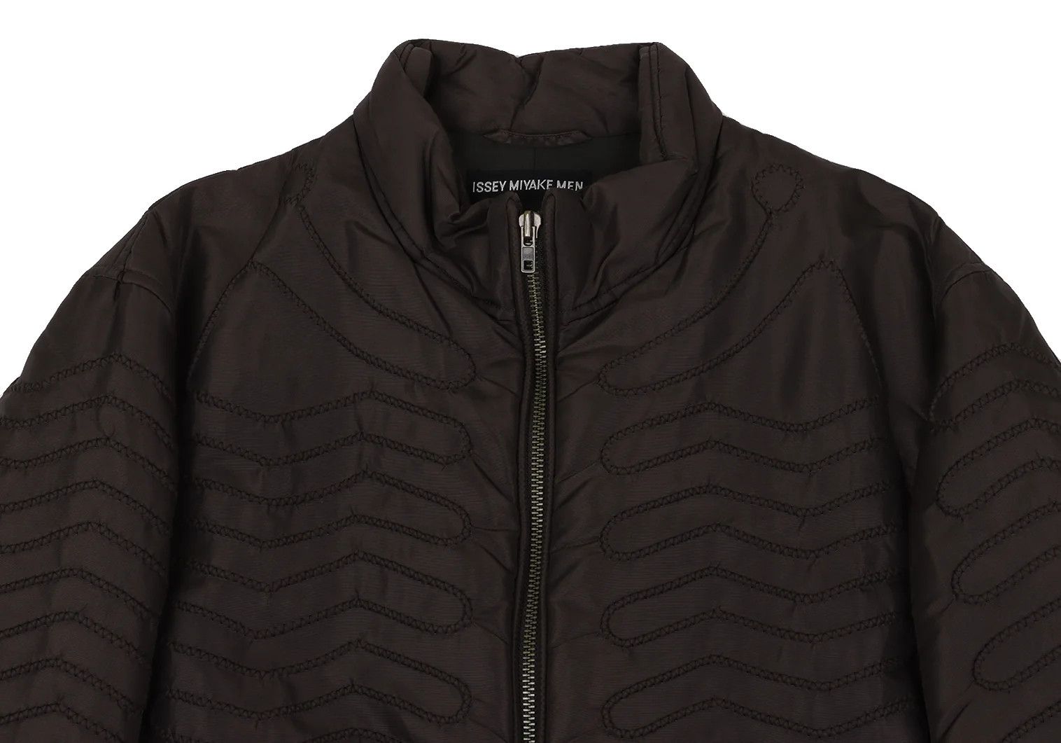 Issey Miyake Padded Blouson in Burdy, Size M Size US M / EU 48-50 / 2 - 2 Thumbnail