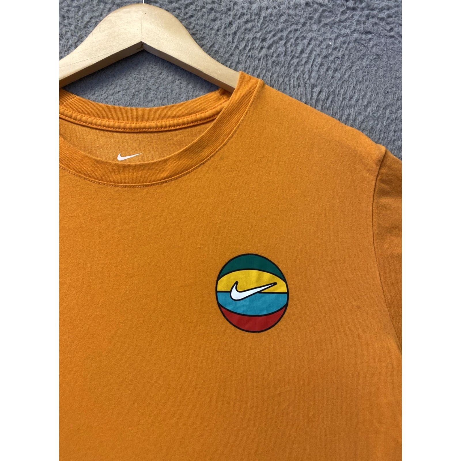 Nike Nike Men's T Shirt Multi Logo Tee Top T O Orange 149-22 Size US M / EU 48-50 / 2 - 2 Thumbnail