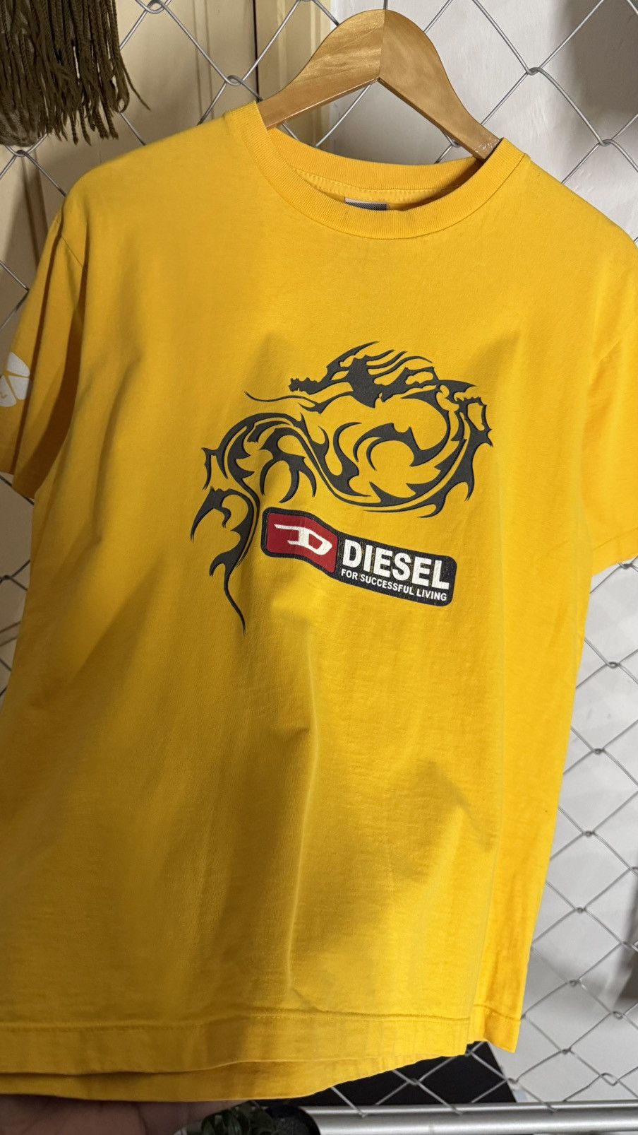Diesel VINTAGE Y2K DIESEL TRIBAL DRAGON STYLE CROP T-SHIRT Size US L / EU 52-54 / 3 - 2 Thumbnail