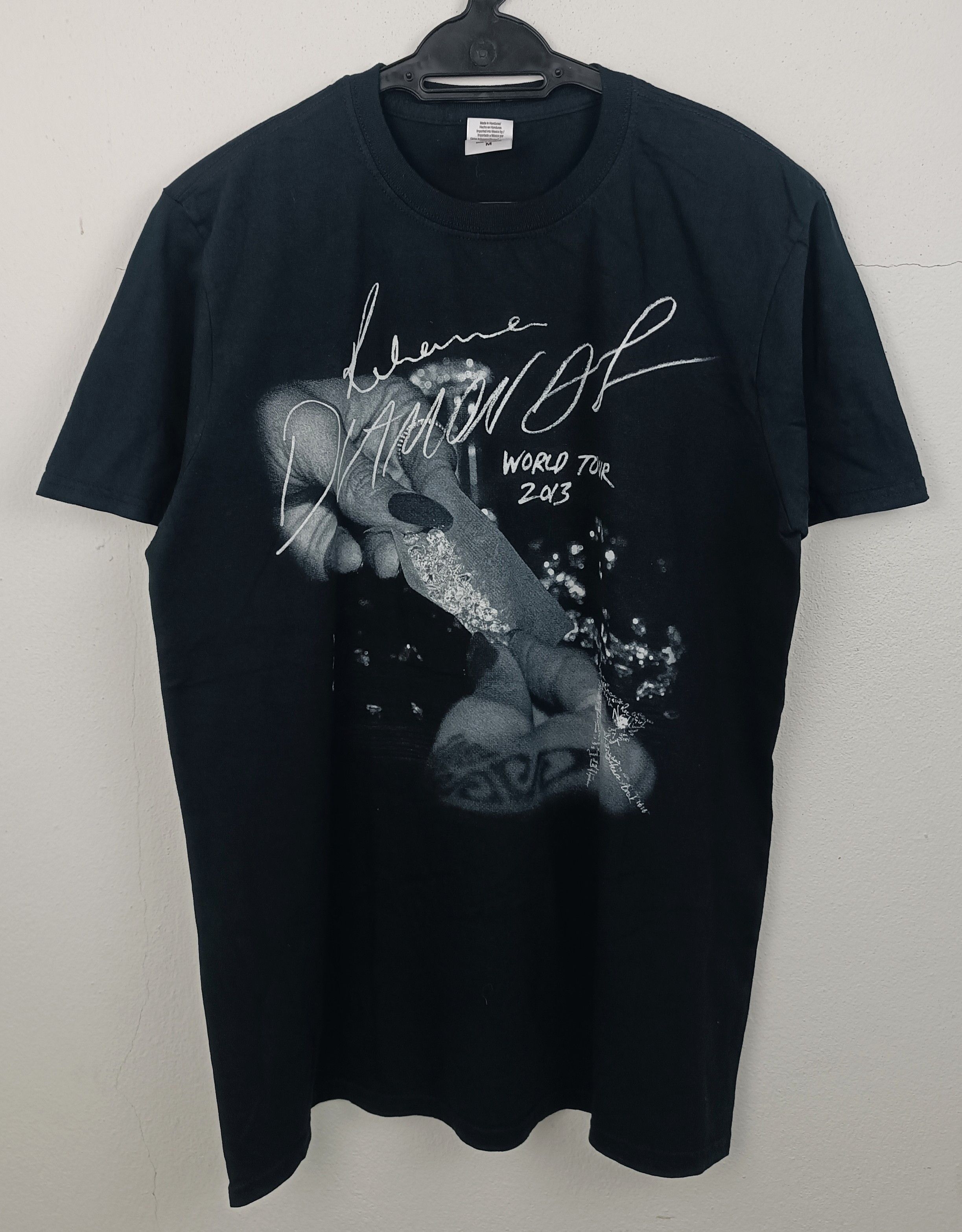 Rap Tees VINTAGE 2013 RIHANNA DIAMONDS WORLD TOUR TEE asap rocky Size US M / EU 48-50 / 2 - 3 Thumbnail