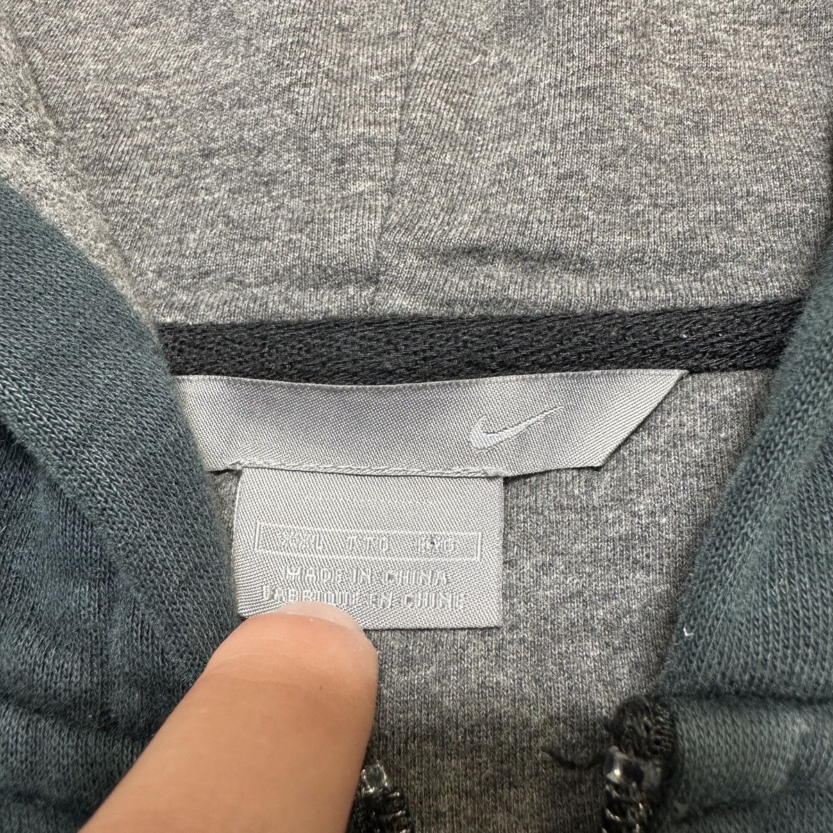 Nike × Vintage Vintage Nike hoodie Size US XXL / EU 58 / 5 - 5 Thumbnail