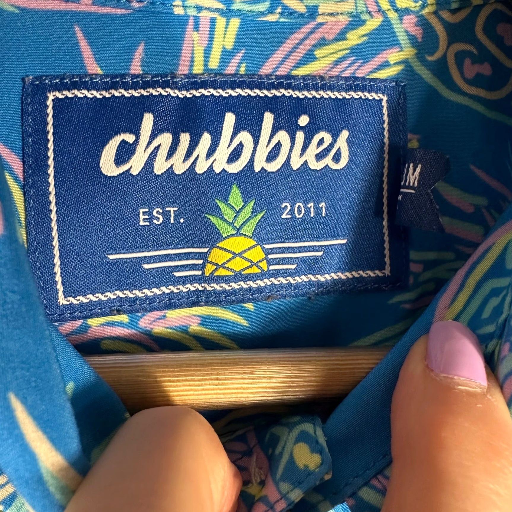 Chubbies Chubbies Button-Down Shirt Blue Neon Pineapple Print Short Sleeve Mens M Size US M / EU 48-50 / 2 - 4 Thumbnail