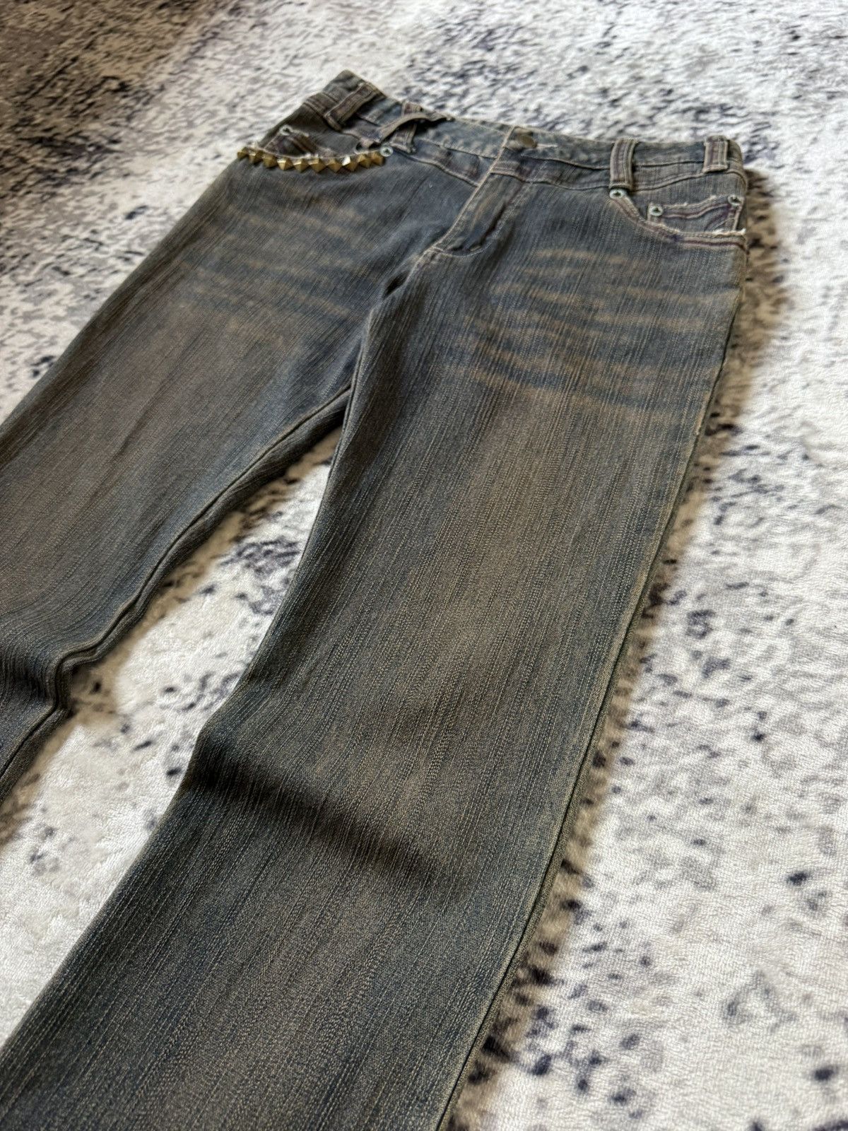 Japanese Brand Jouer Aux Echecs Mud Wash Patina Fade Studded Flared Jeans Size US 28 / EU 44 - 6 Thumbnail