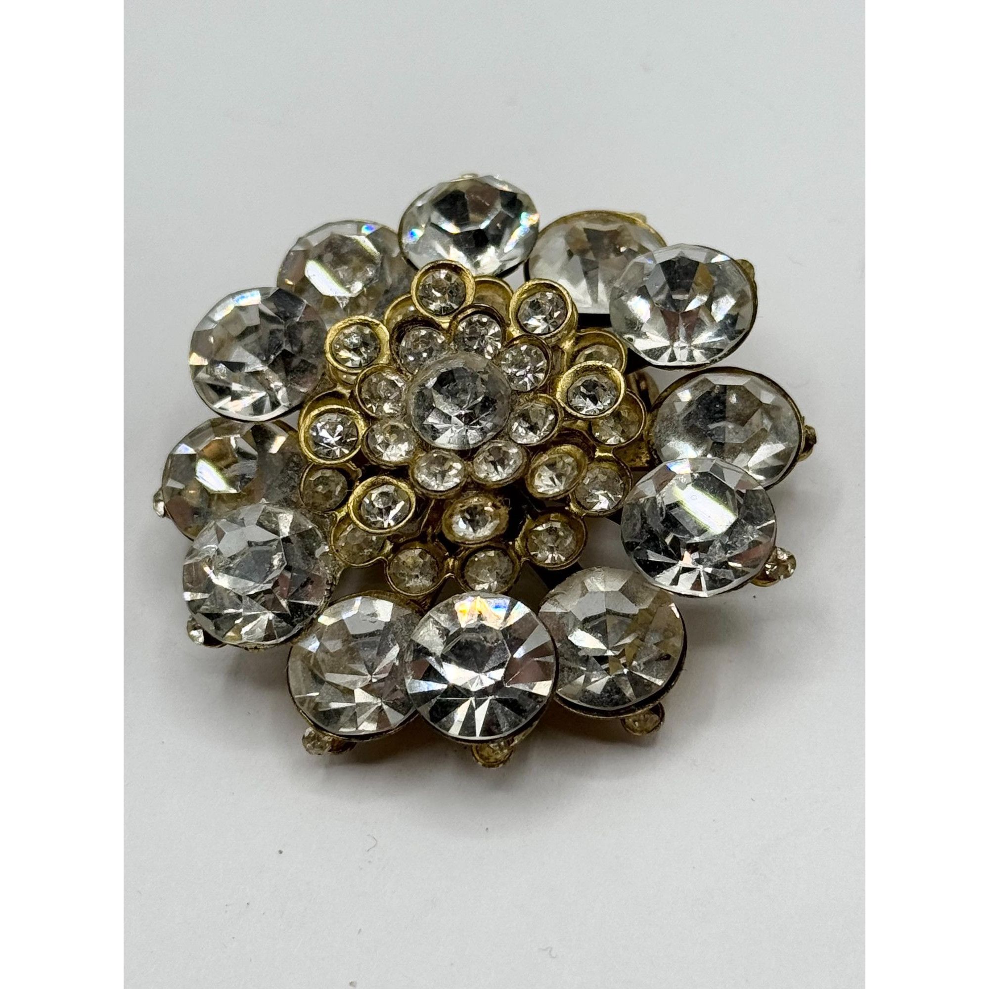 Vintage Vintage glass layered rhinestone flower brooch pin Size ONE SIZE - 3 Thumbnail