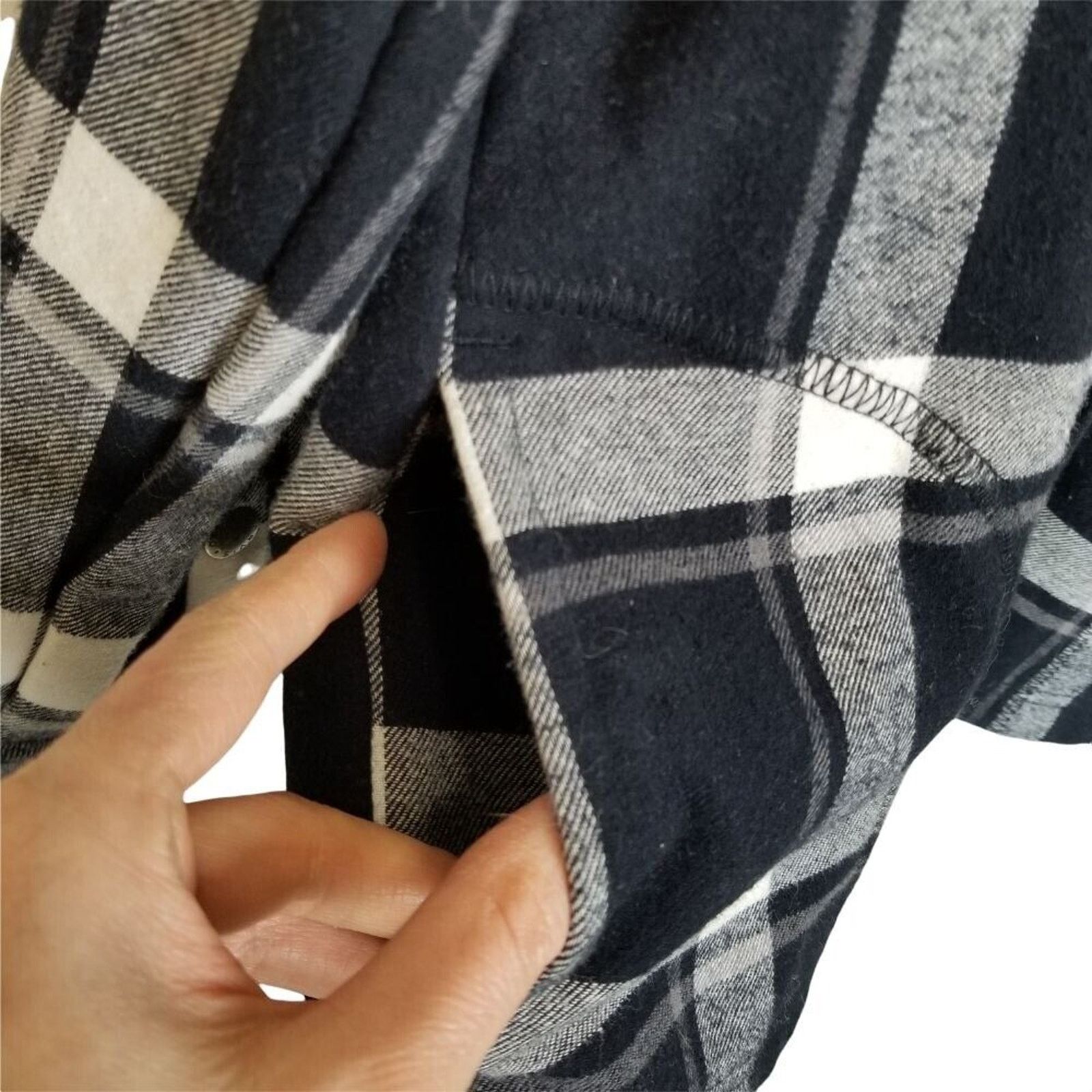 Orvis Orvis Womens Shacket Flannel Plaid Size L Gorpcore Utility Size L / US 10 / IT 46 - 5 Thumbnail