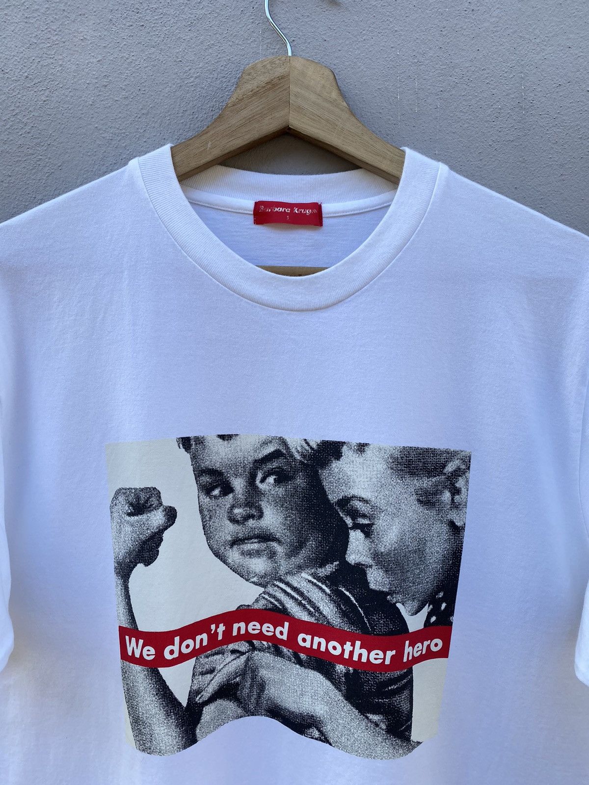 Barbara Kruger × Vintage 🔥Vintage BARBARA KRUGER “We Don’t Need Another Hero” Art Tee Size US M / EU 48-50 / 2 - 3 Thumbnail