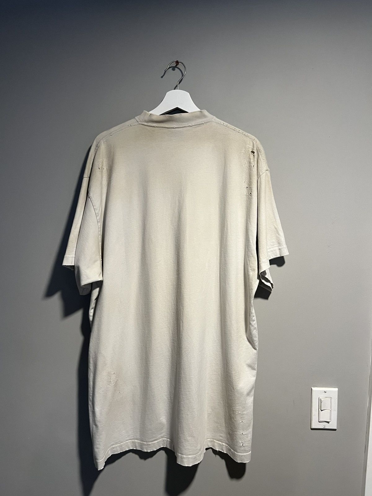 Balenciaga Balenciaga Skater Tshirt Size US L / EU 52-54 / 3 - 4 Thumbnail