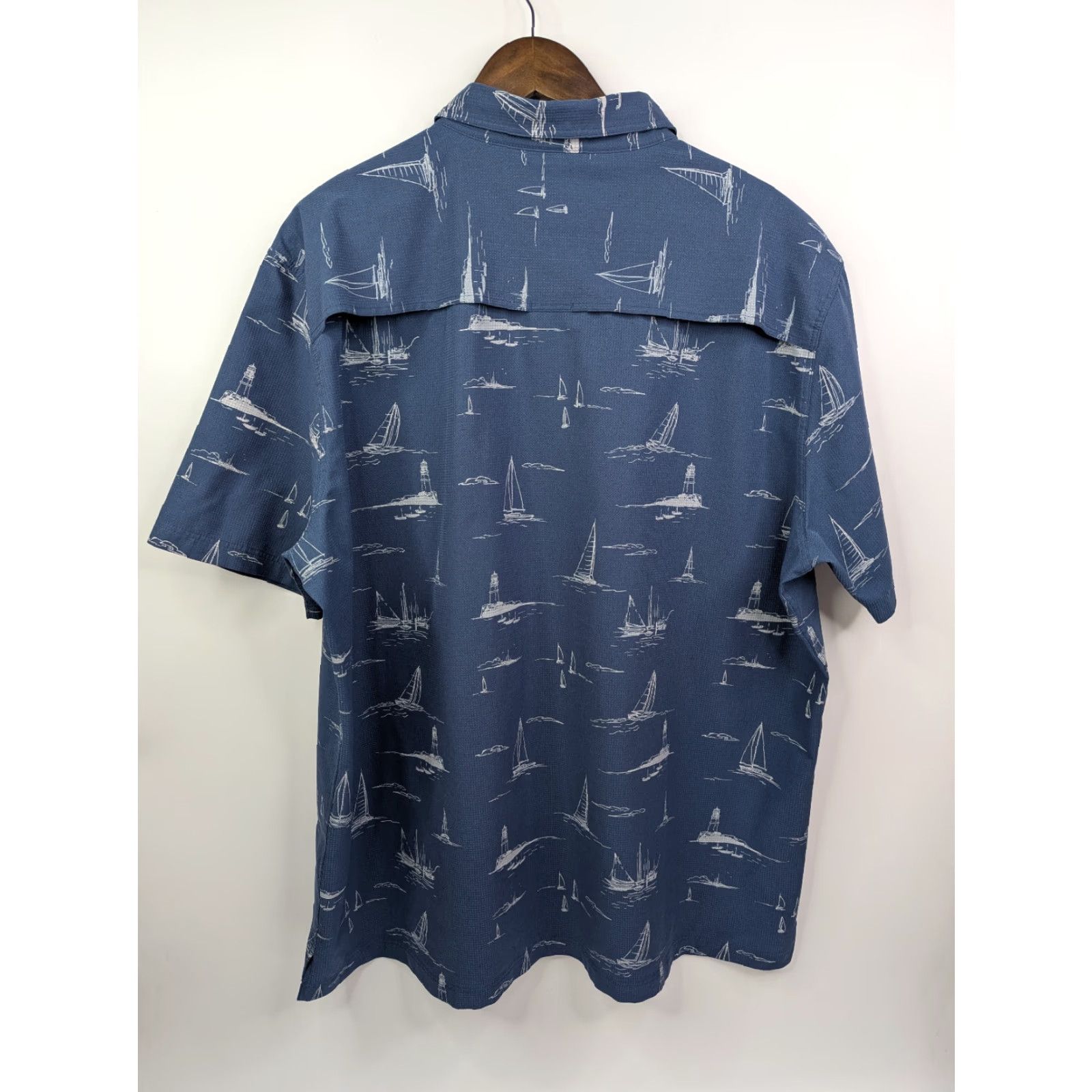 Croft & Barrow Croft & Barrow Shirt Mens Quick Dry Short Sleeve Sailboat Lighthouse XXL Vented Size US XXL / EU 58 / 5 - 3 Thumbnail