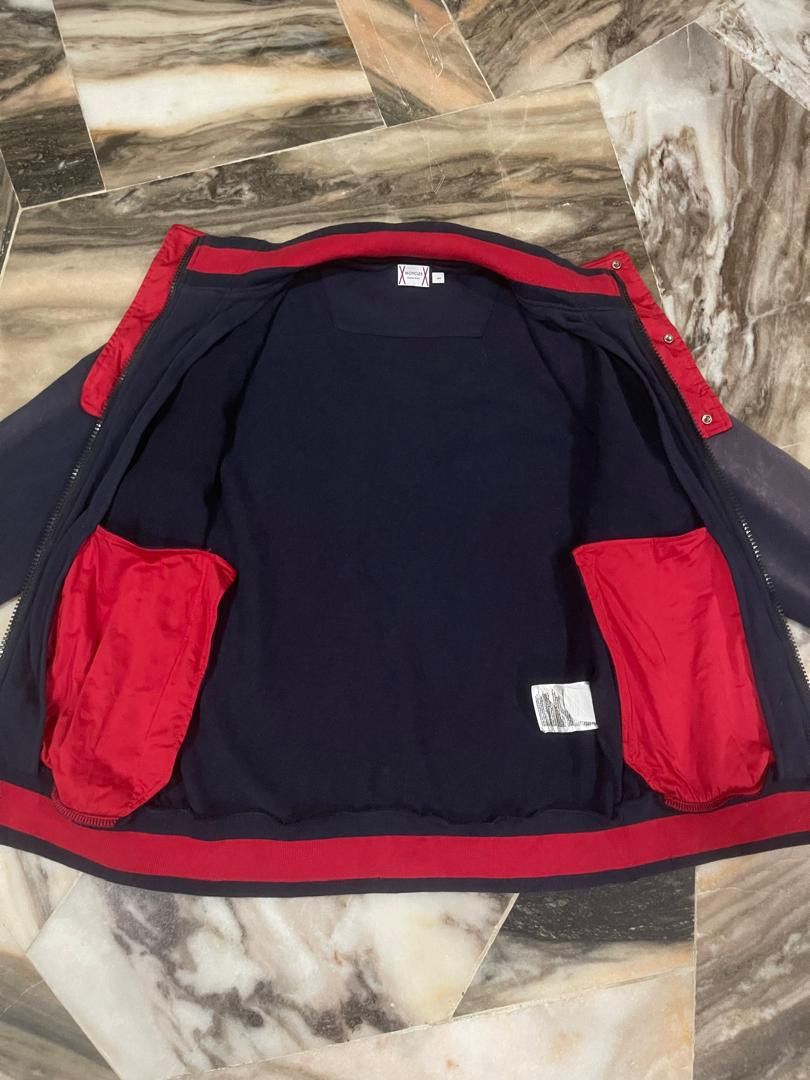 Moncler Vintage Moncler Gamme Bleu Jacket Sun Faded Size US M / EU 48-50 / 2 - 15 Thumbnail