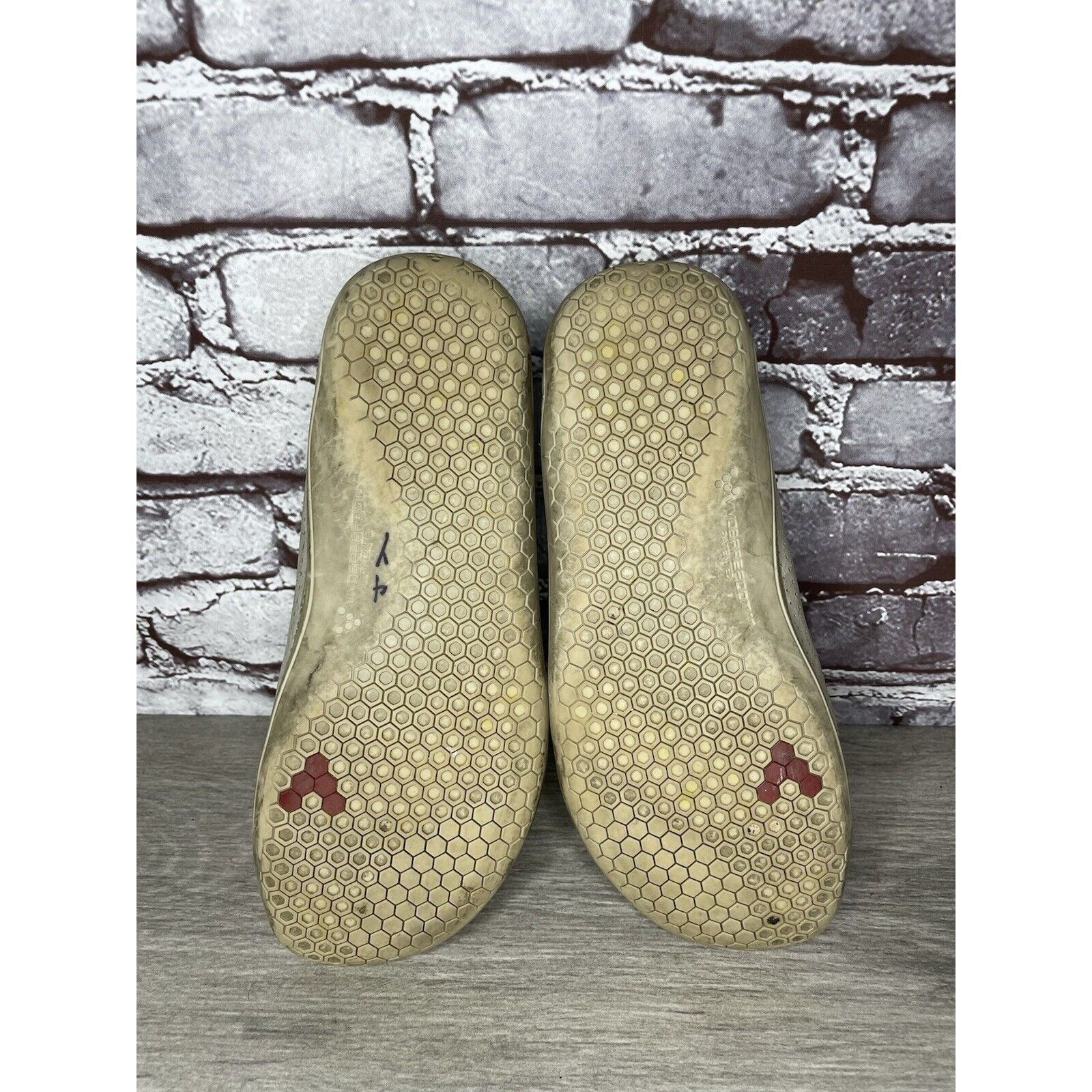 Other Vivobarefoot Primus Lux Gray Leather Lace Athletic Shoes Wom Size US 10 / IT 40 - 6 Thumbnail