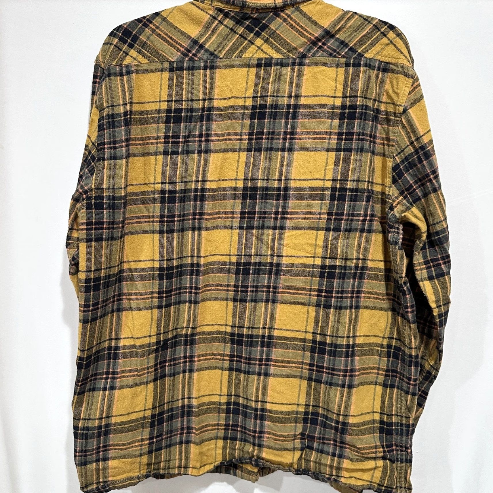 Billabong Billabong Shirt XL Yellow Plaid Flannel Button Front Surf Grunge PILL Mens Size US XL / EU 56 / 4 - 4 Thumbnail