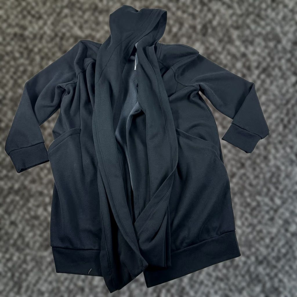 Fabletics Fabletics Cardigan Womens M Black Geri Long Wrap Scarf Fleece Hood Pockets Cardigan Wrap Hoodie Tie Open Hooded Size M / US 6-8 / IT 42-44 - 1 Thumbnail