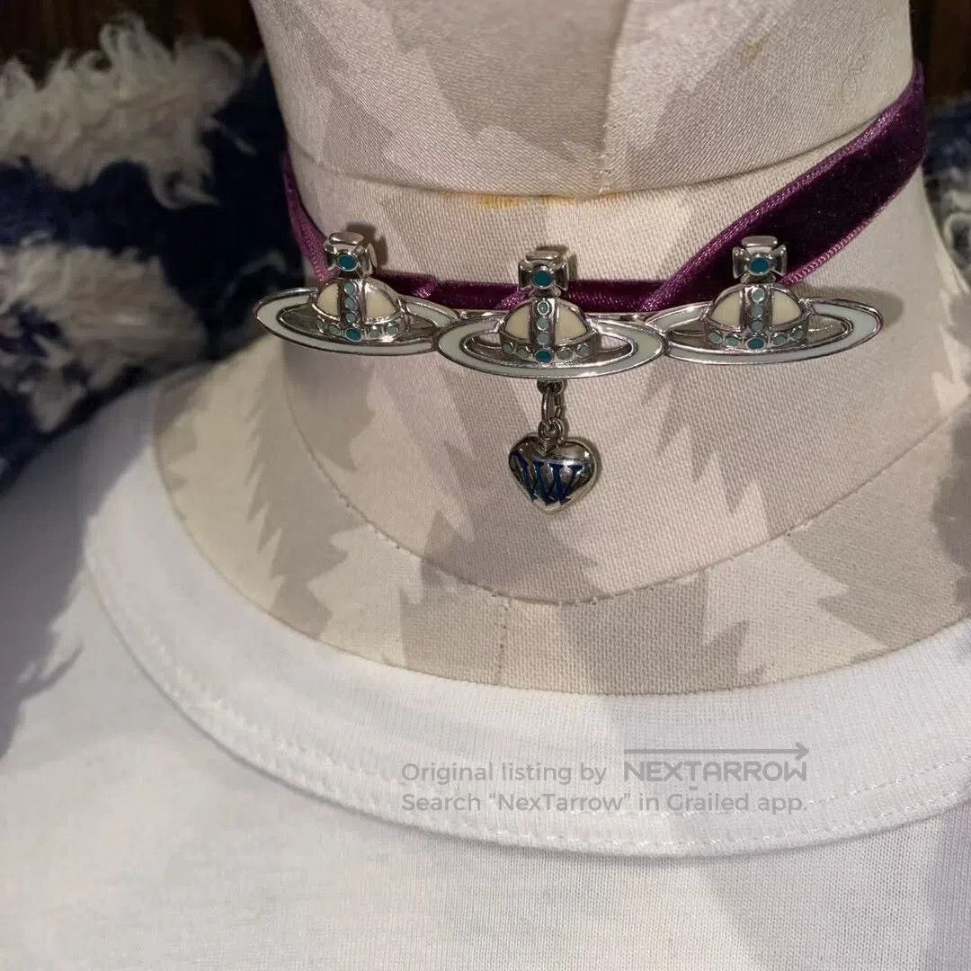 Vivienne Westwood Vivienne Westwood Saturn Heart Choker Necklace. Size ONE SIZE - 1 Thumbnail