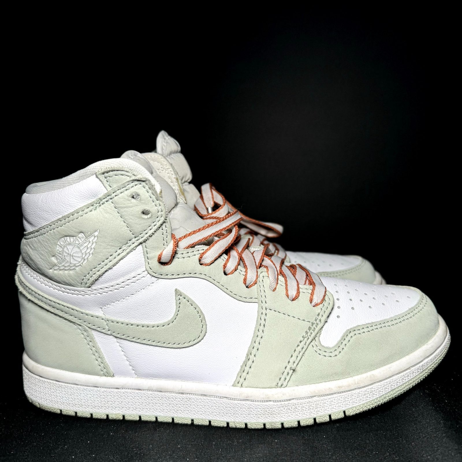 Jordan Brand × Nike Air Jordan 1 Retro High OG Seafoam Women's Shoes - Size 7 Size US 7 / IT 37 - 1 Thumbnail