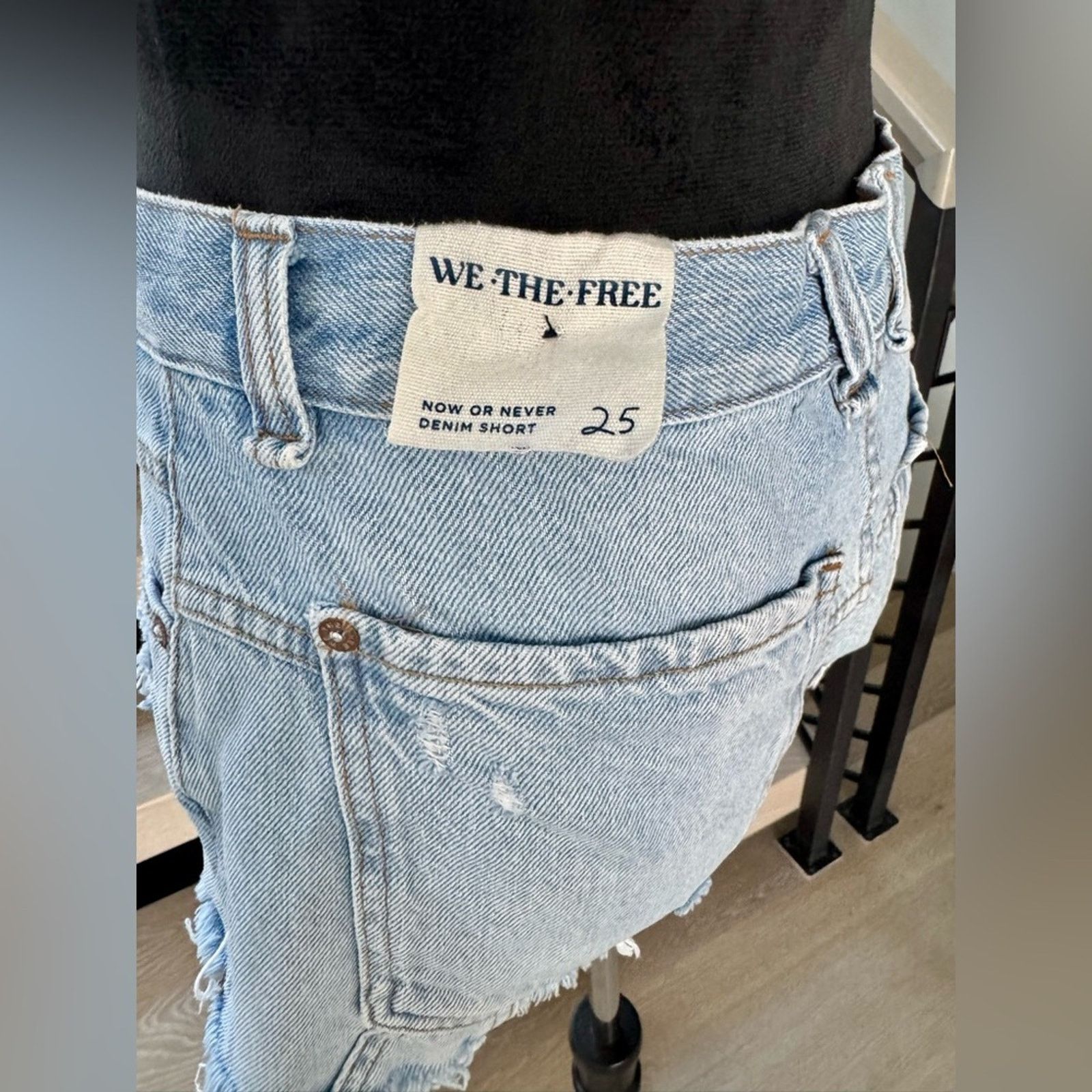 Other New We The Free Faded Blue Jean Shorts size 25 Size 25" / US 0 / IT 36 - 10 Thumbnail