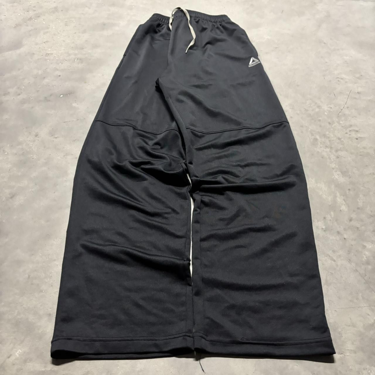 Japanese Brand × Vintage Crazy Vintage Y2K/2000s Black Essential Track Pants! Size US 30 / EU 46 - 3 Thumbnail