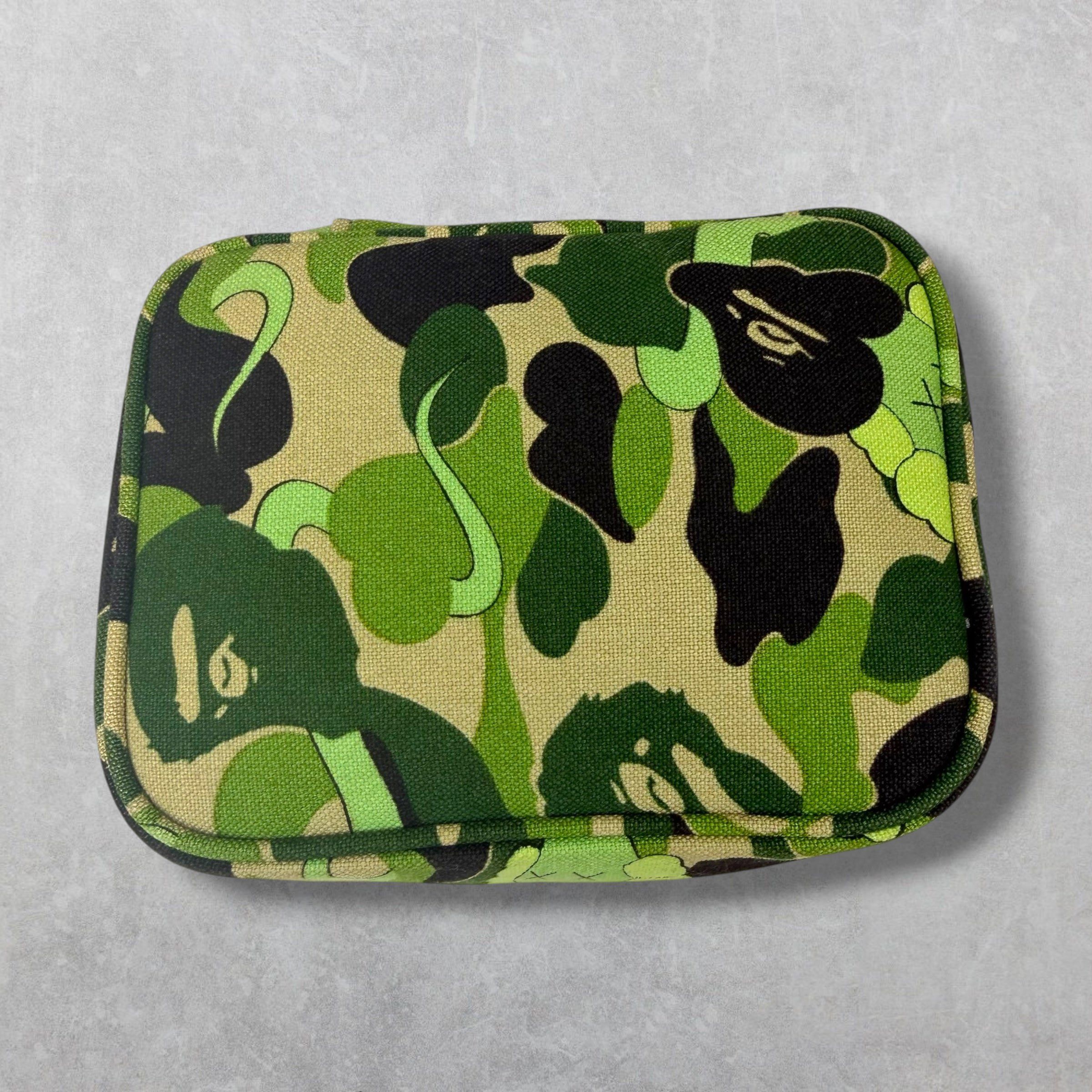 Bape × Kaws Bape x Kaws Zipper Pouch Size ONE SIZE - 3 Thumbnail