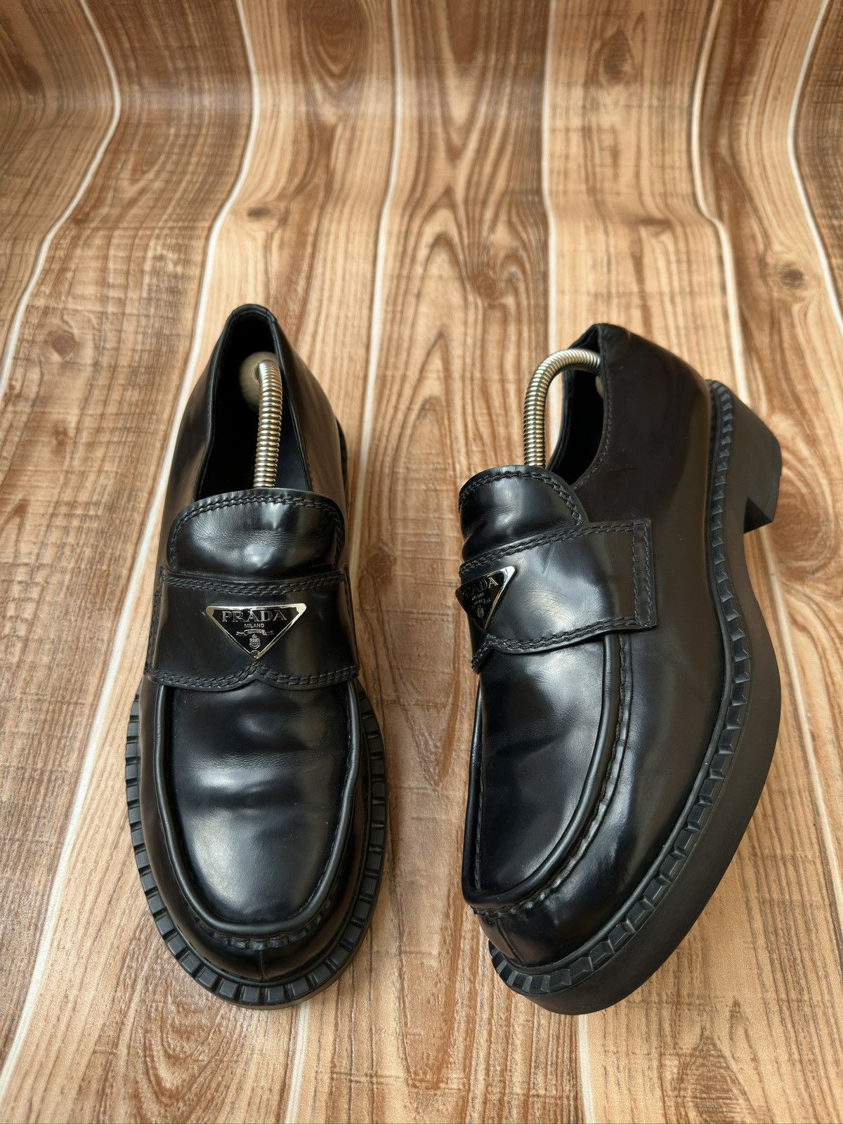Prada Prada Brushed Leather Logo Loafers Size US 7.5 / EU 40-41 - 5 Thumbnail