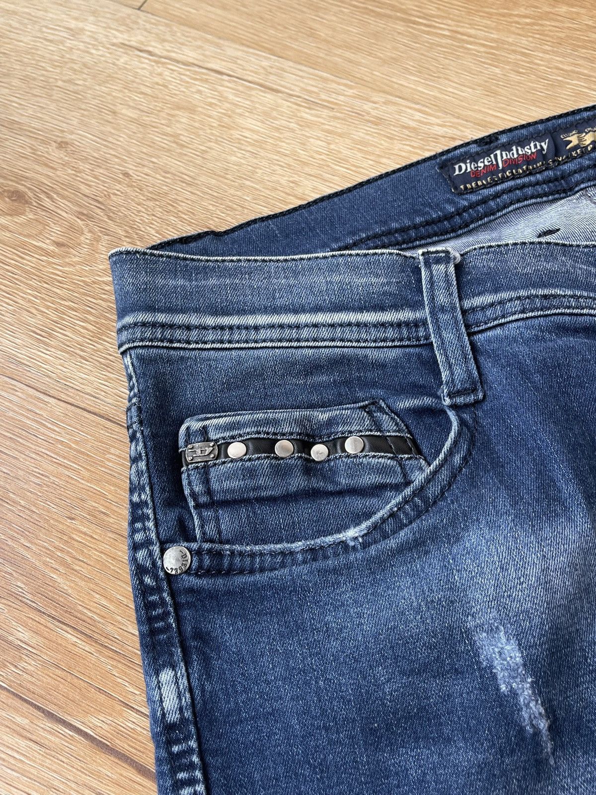 Diesel Vintage Diesel Distressed Studded Denim Jeans Size US 32 / EU 48 - 14 Thumbnail