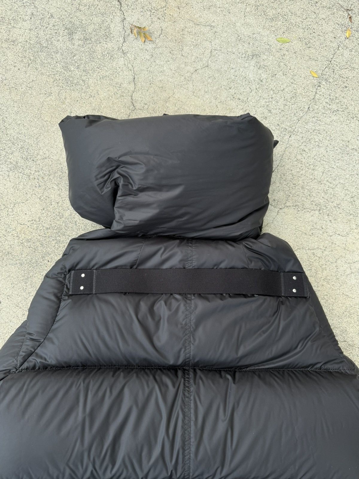 Rick Owens Rick Owens FW22 Strobe Cropped Puffer Size US M / EU 48-50 / 2 - 5 Thumbnail