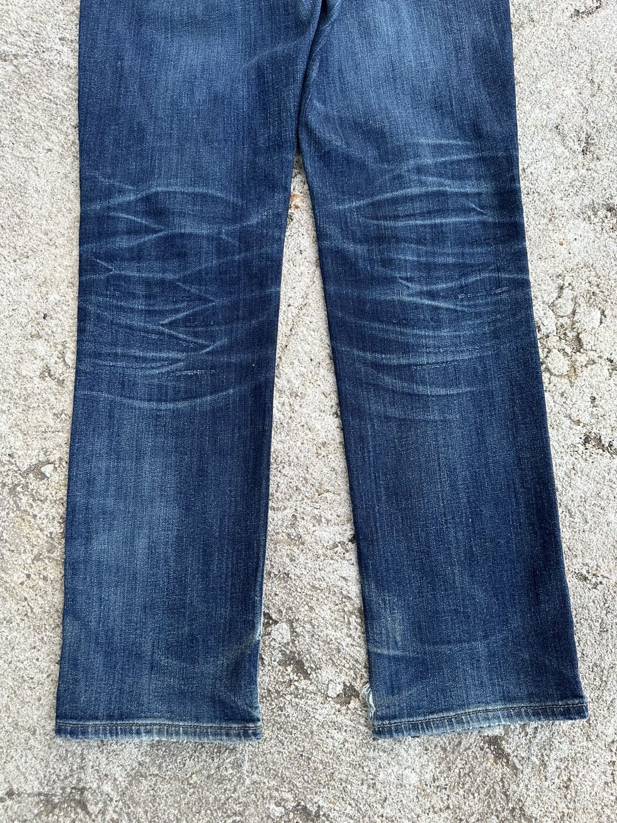 Abercrombie & Fitch Abercrombie & Fitch Japan Indigo Denim Distressed Jeans W32 Size US 32 / EU 48 - 8 Thumbnail