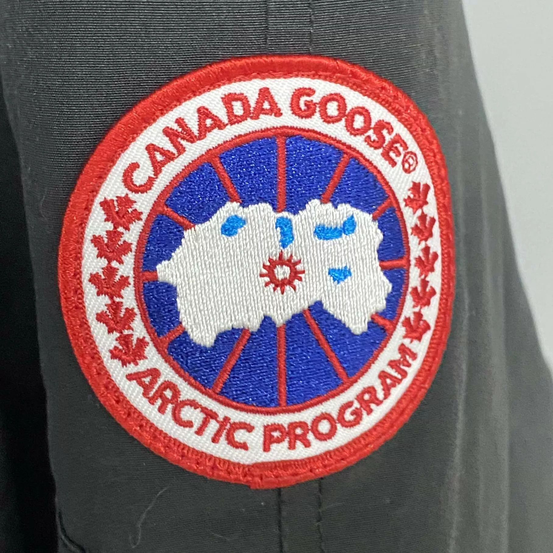 Canada Goose Canada Goose Pilot fur trim down coat black L Size US L / EU 52-54 / 3 - 4 Thumbnail