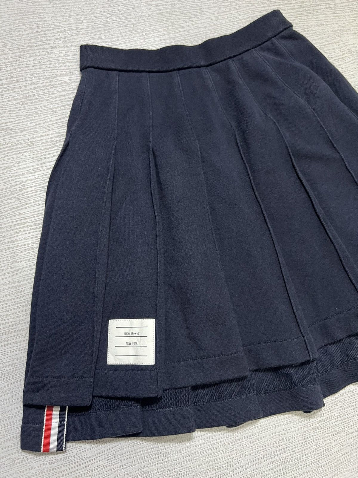 Thom Browne Thom Browne - Pleated Loopback Cotton Mini Skirt Size 25" / US 0 / IT 36 - 4 Thumbnail
