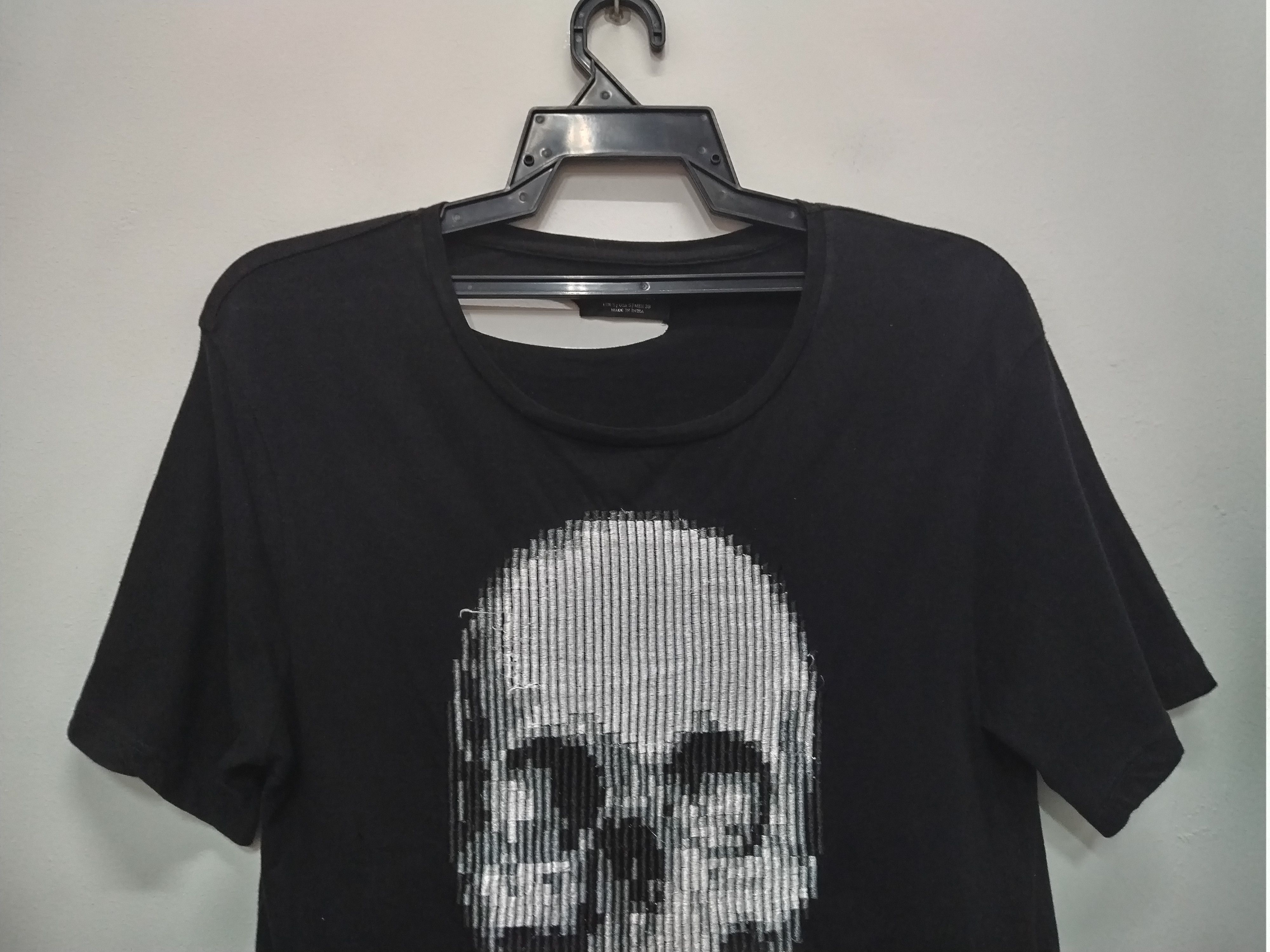If Six Was Nine × Zara Awesome zara man TShirt 3D Skulls Logo distressed design Size US S / EU 44-46 / 1 - 6 Thumbnail