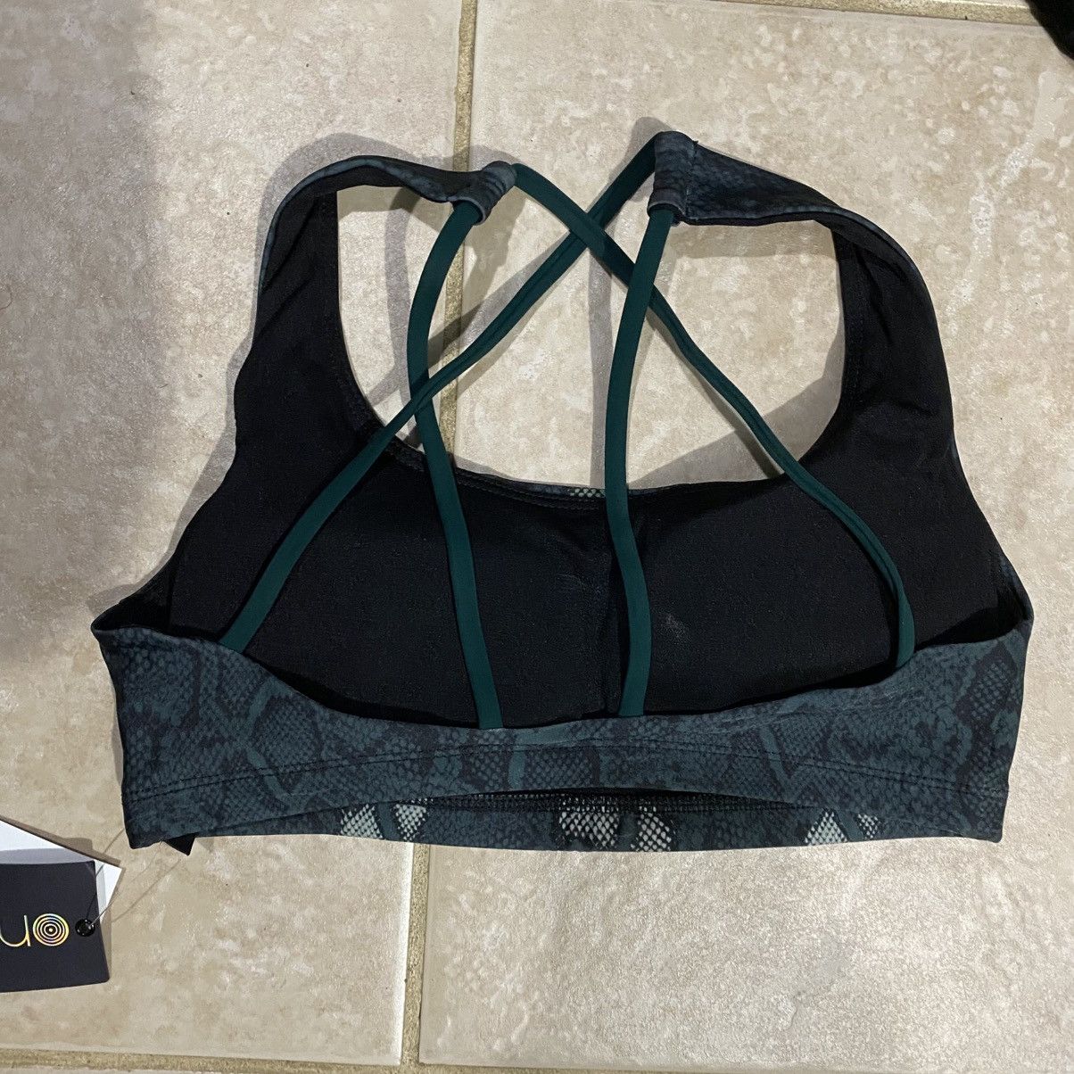 Other NEW Mundra Snakeskin Strappy Sports Bra Size S / US 4 / IT 40 - 4 Thumbnail
