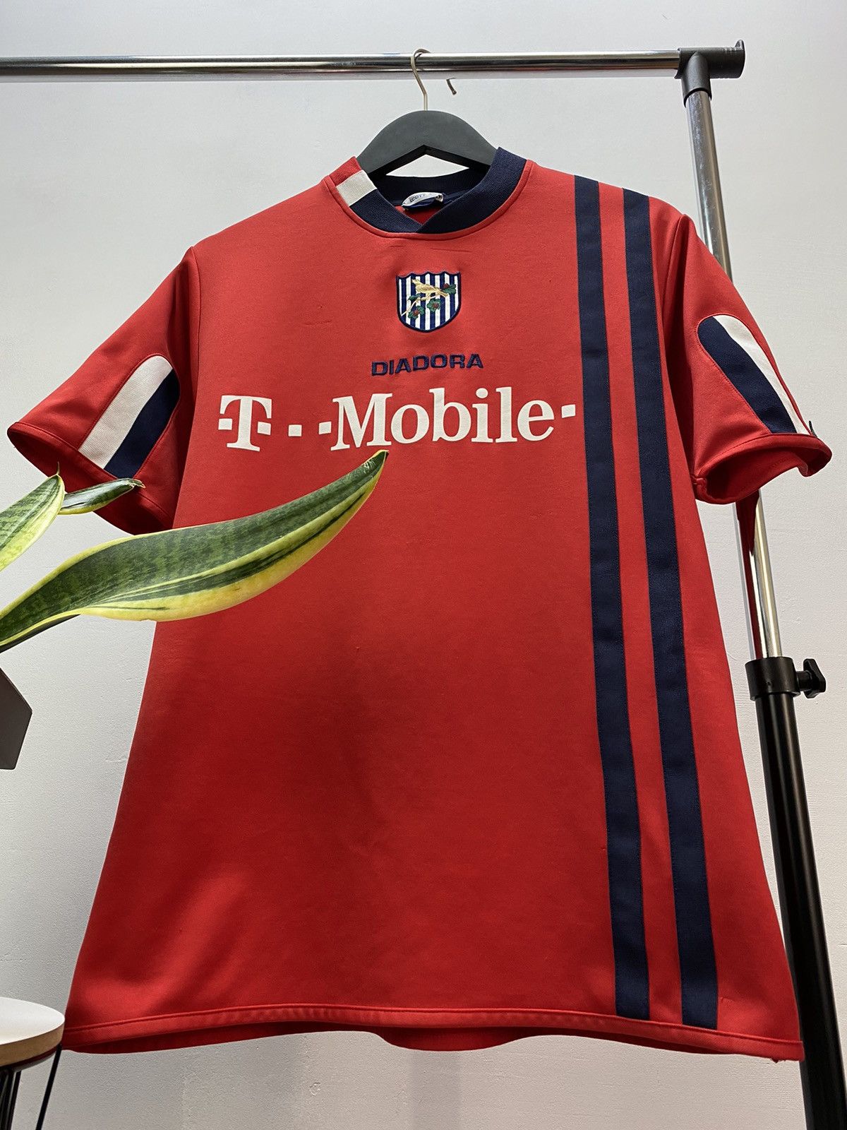 Vintage Diadora West Bromwich Albion #6 Purse Home Soccer Jersey Size US S / EU 44-46 / 1 - 3 Thumbnail