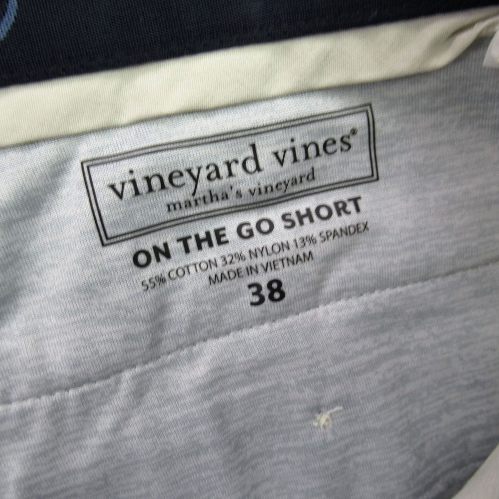Vineyard Vines Vineyard Vines Shorts Mens 38 White Chino Pockets Hiking Lightweight Shirt Pocket? Size US 38 / EU 54 - 3 Thumbnail