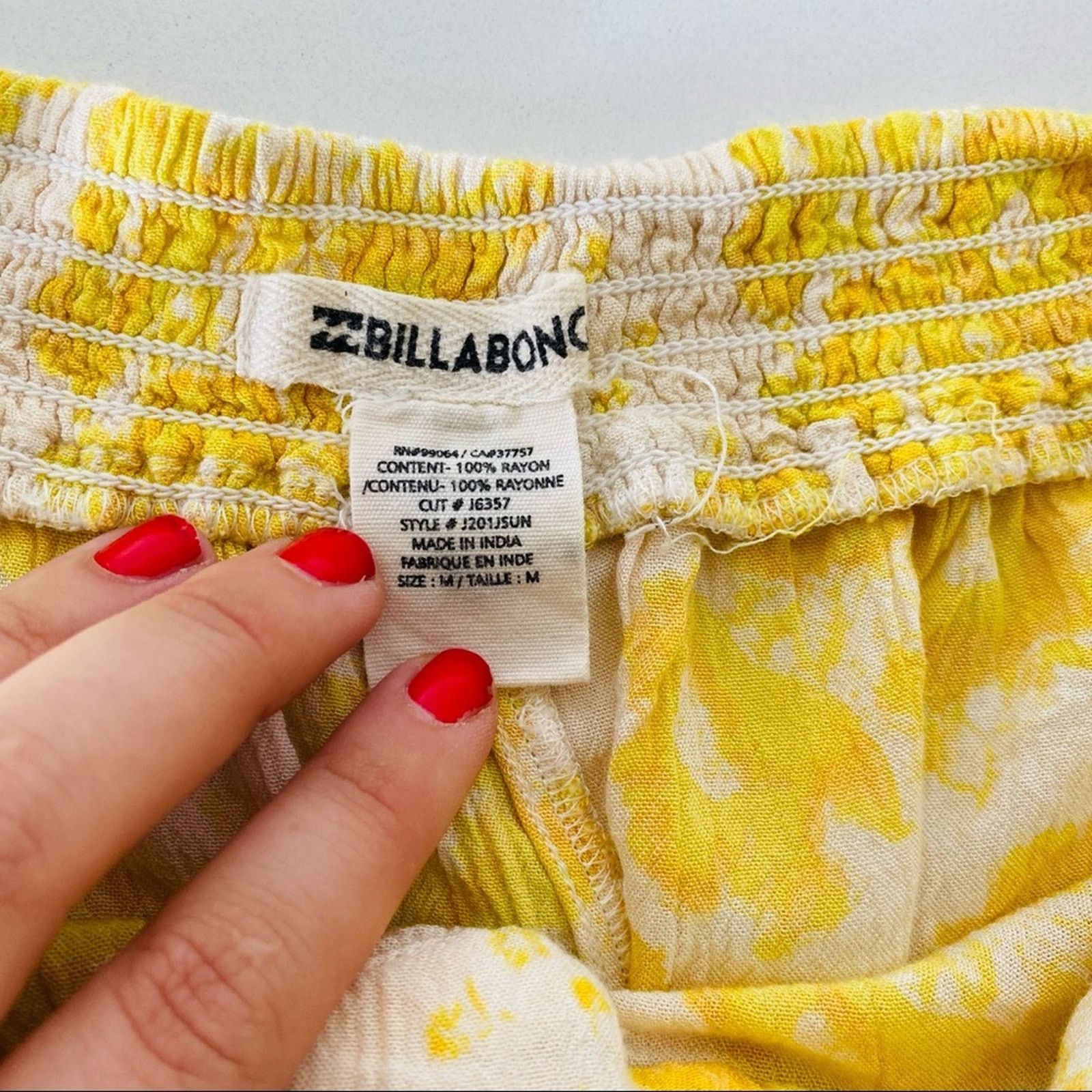 Billabong BILLABONG Yellow White Printed Beach Lounge Tie Mini Shorts Size 28" / US 6 / IT 42 - 3 Thumbnail