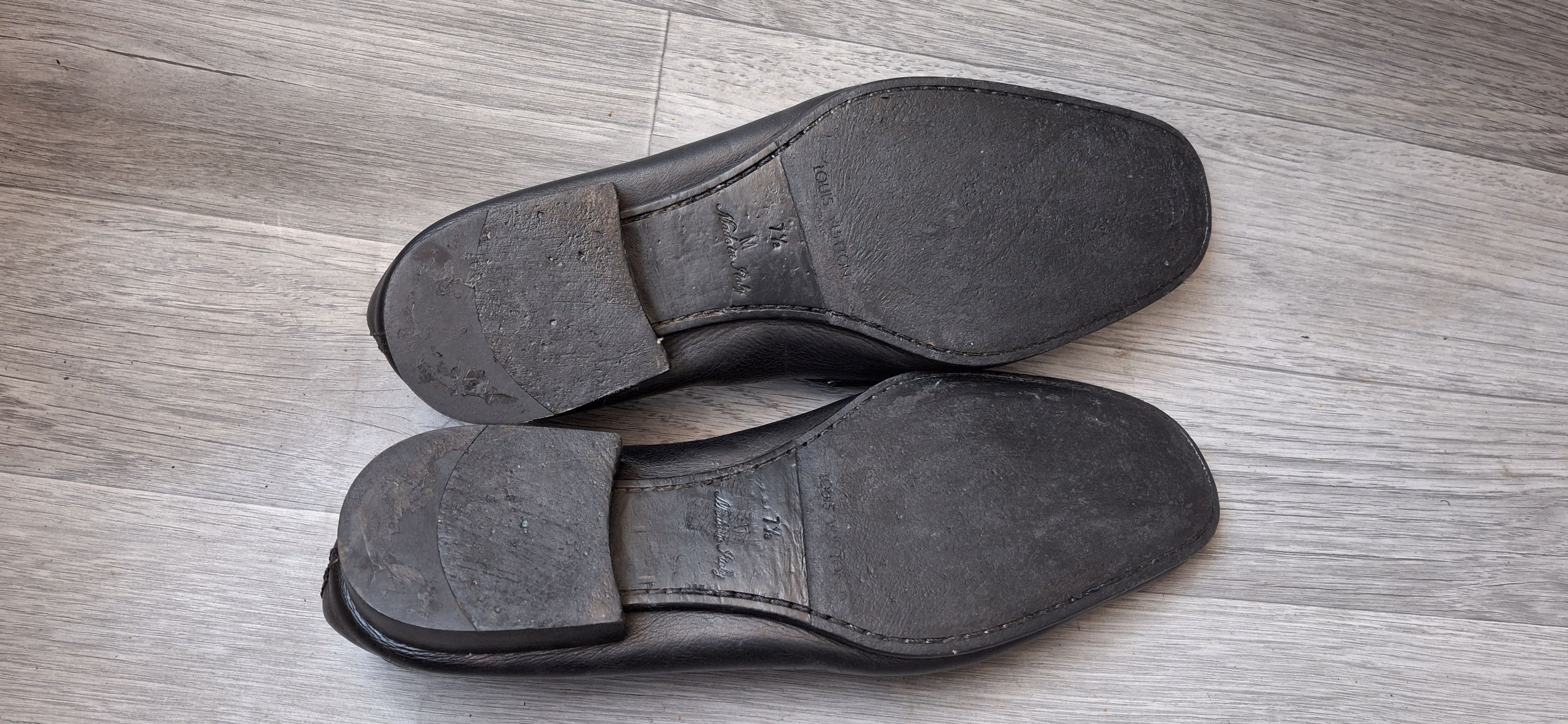 Louis Vuitton Louis vuitton logo black leather penny loafers Size US 8.5 / EU 41-42 - 14 Thumbnail